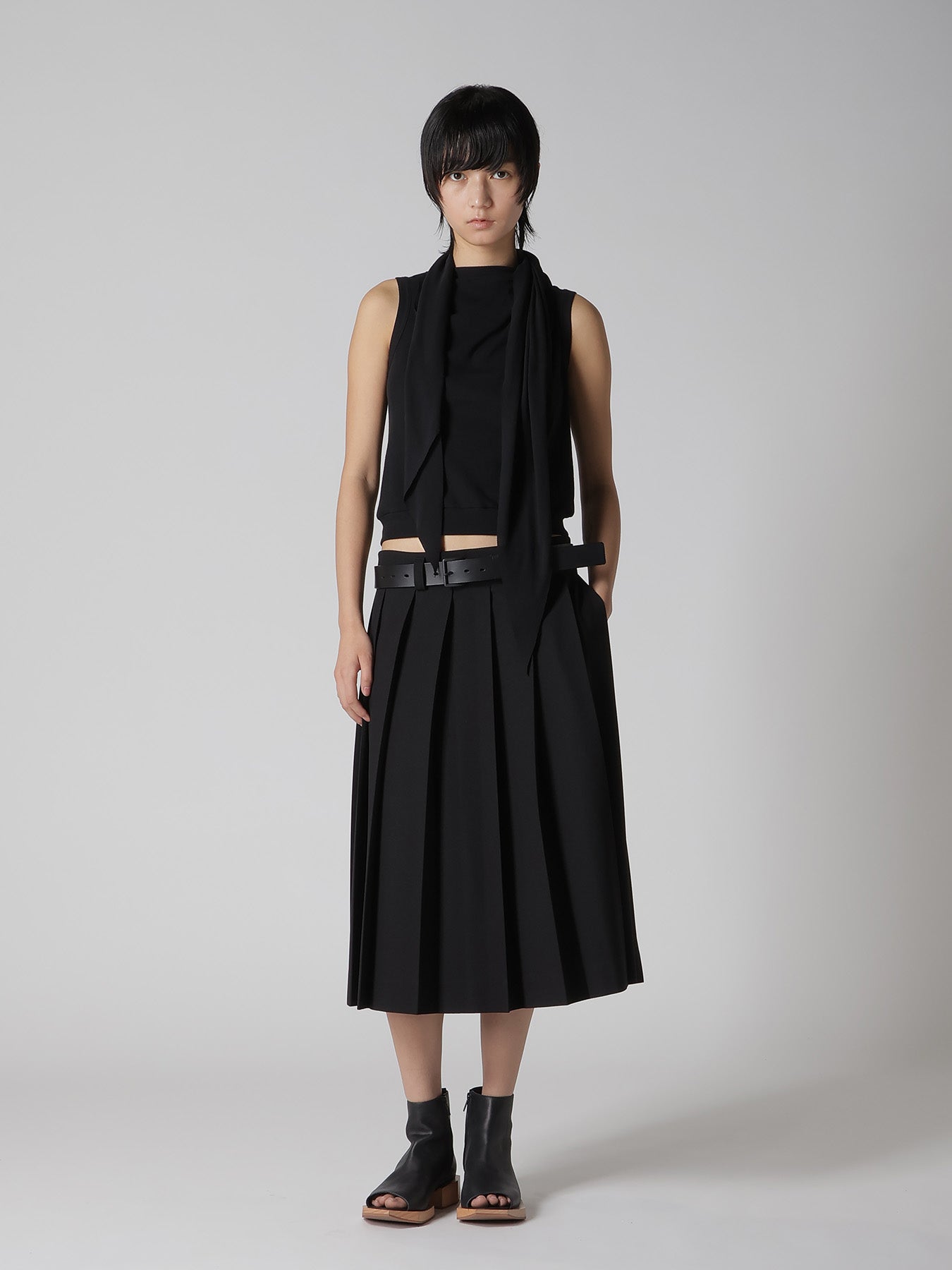 POLYESTER PLEATED SKIRT