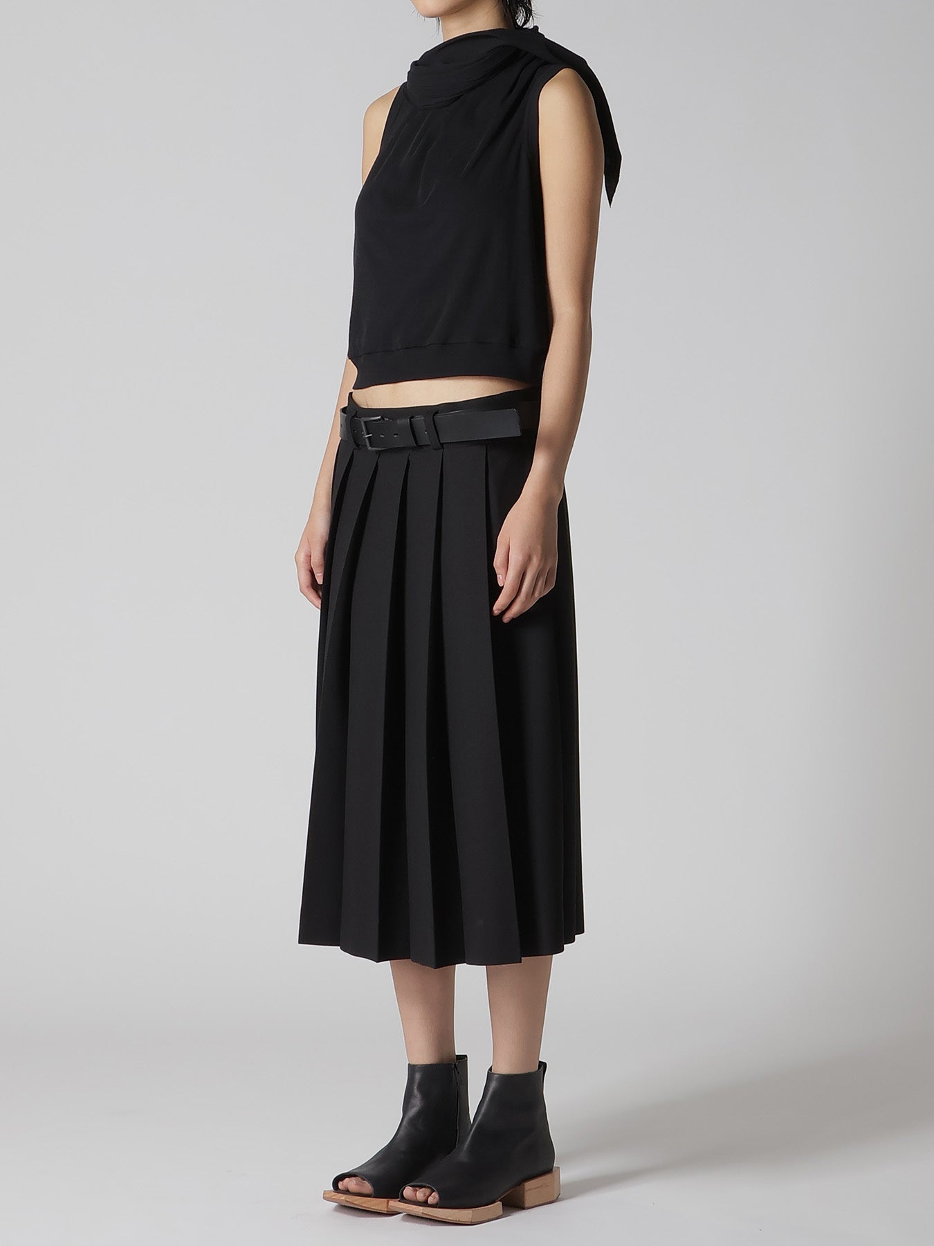 POLYESTER PLEATED SKIRT