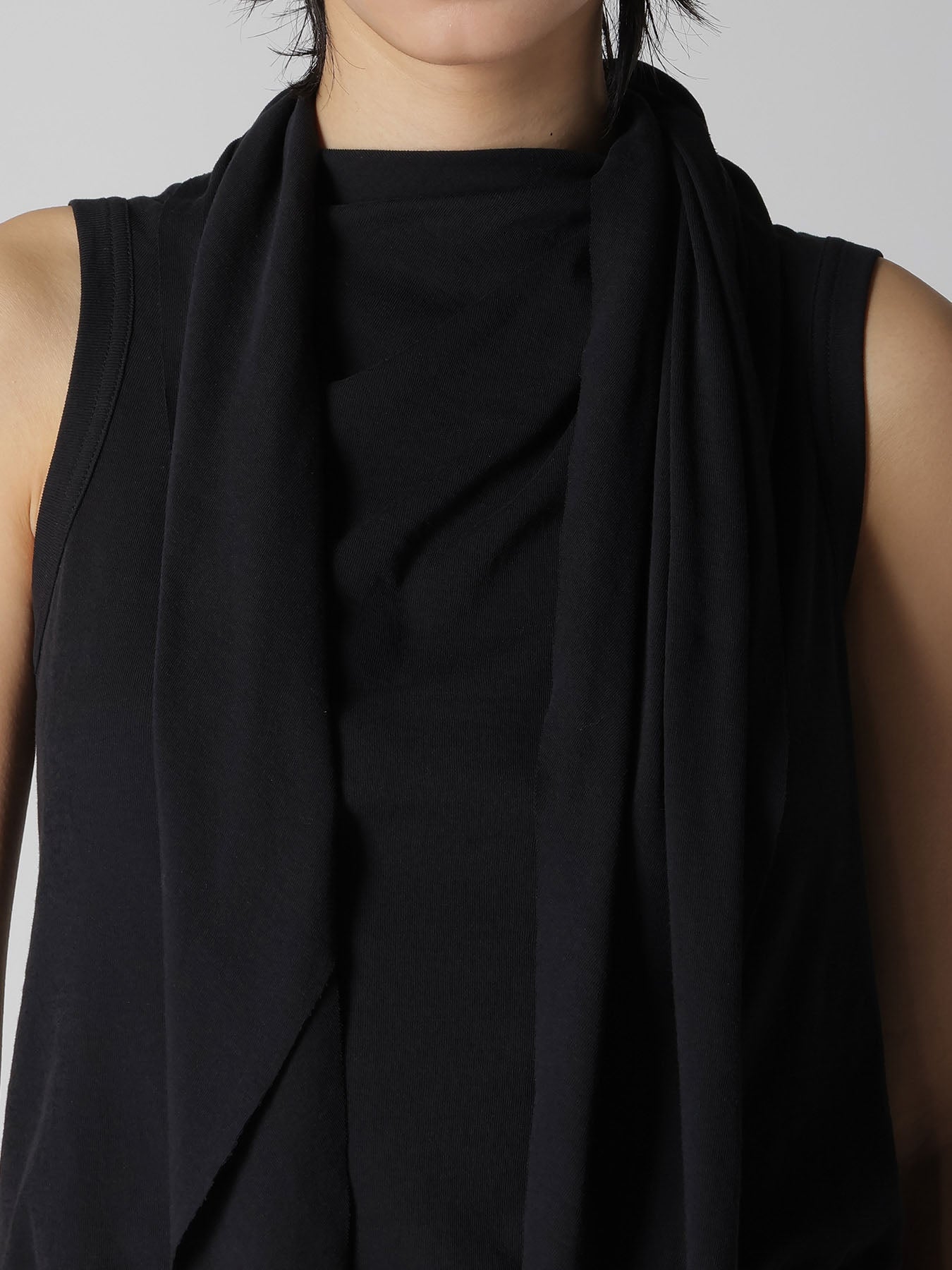 COTTON GAUZE FRAISE DRAPE TIE SLEEVELESS TEE