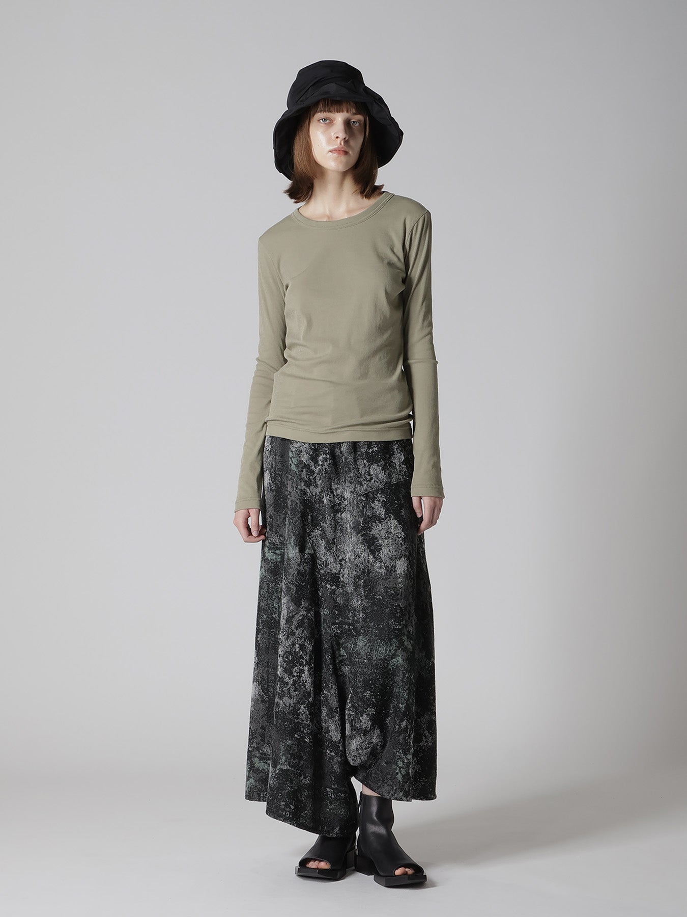 COTTON GAUZE FRAISE ROUND NECK LONG SLEEVE TEE