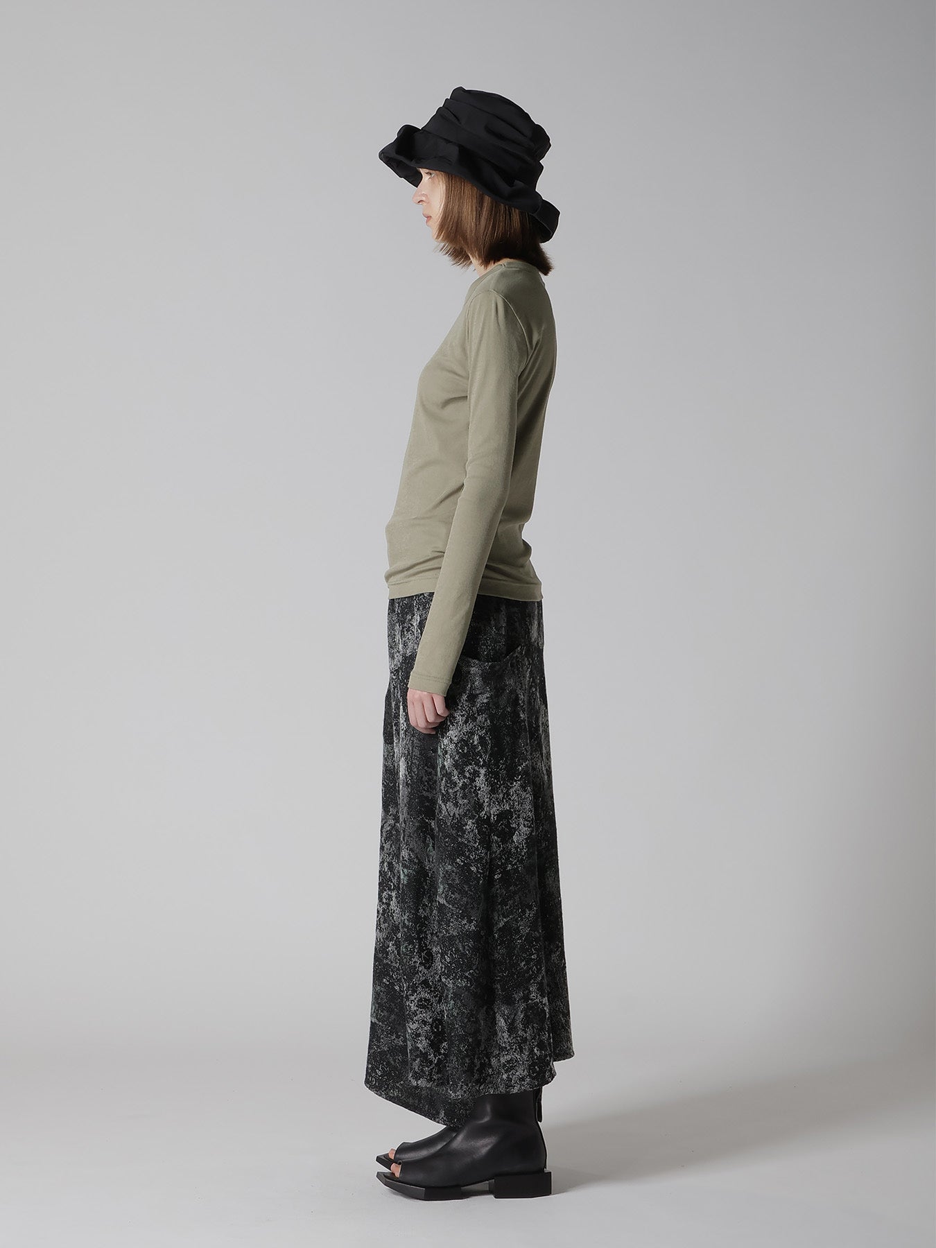 COTTON GAUZE FRAISE ROUND NECK LONG SLEEVE TEE