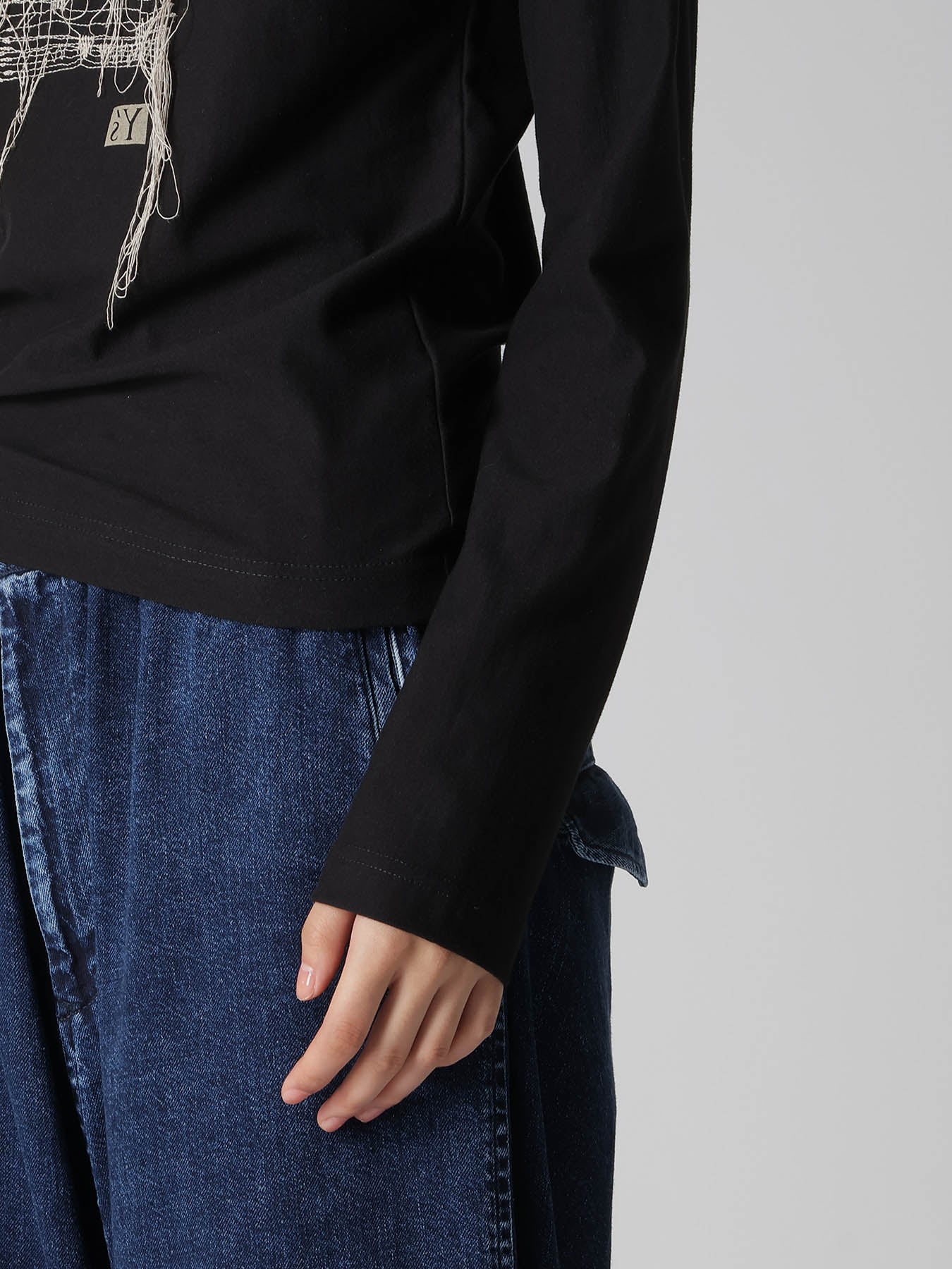 RANDOM STITCH EMBROIDERY LONG SLEEVE TEE – THE SHOP YOHJI YAMAMOTO