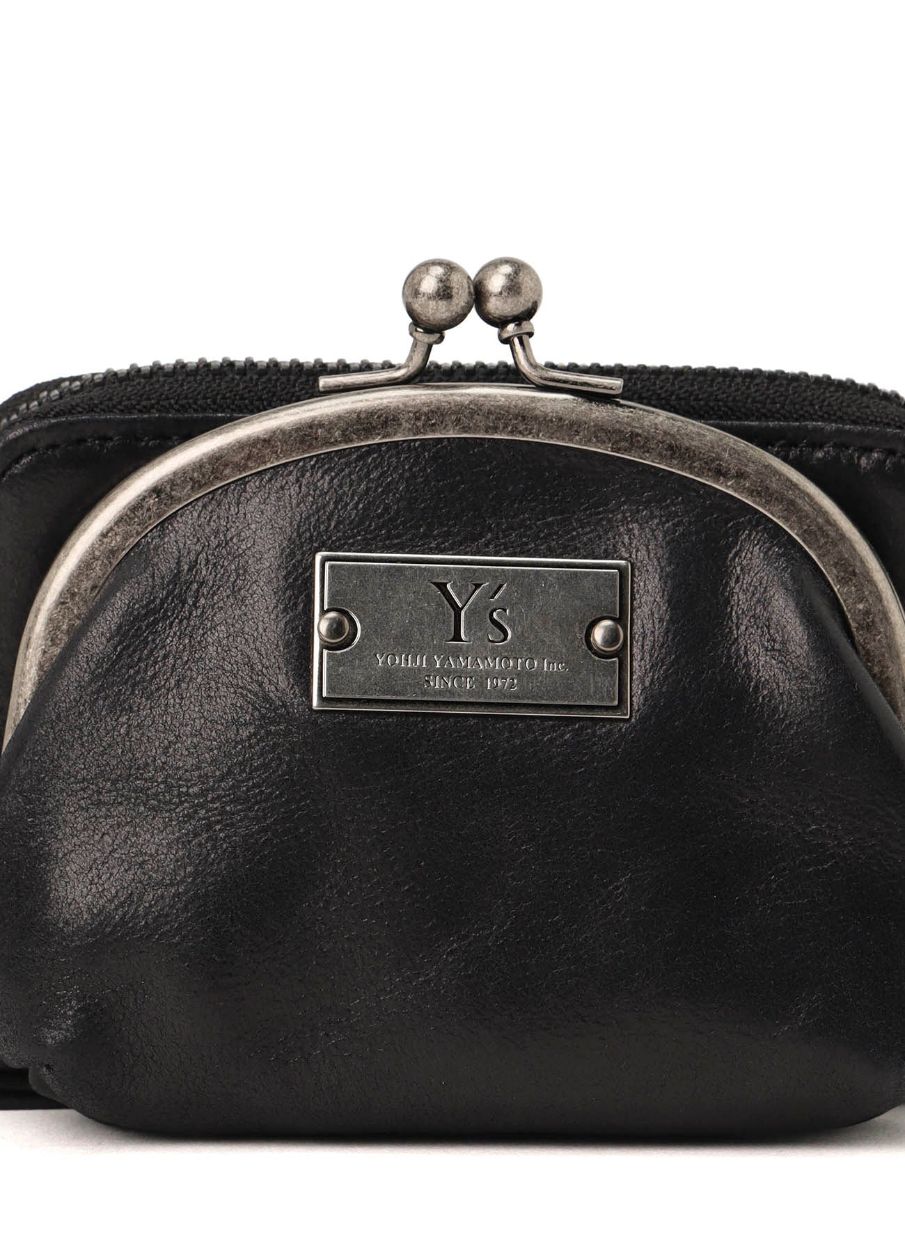LEATHER WALLET W/ METAL CLASP