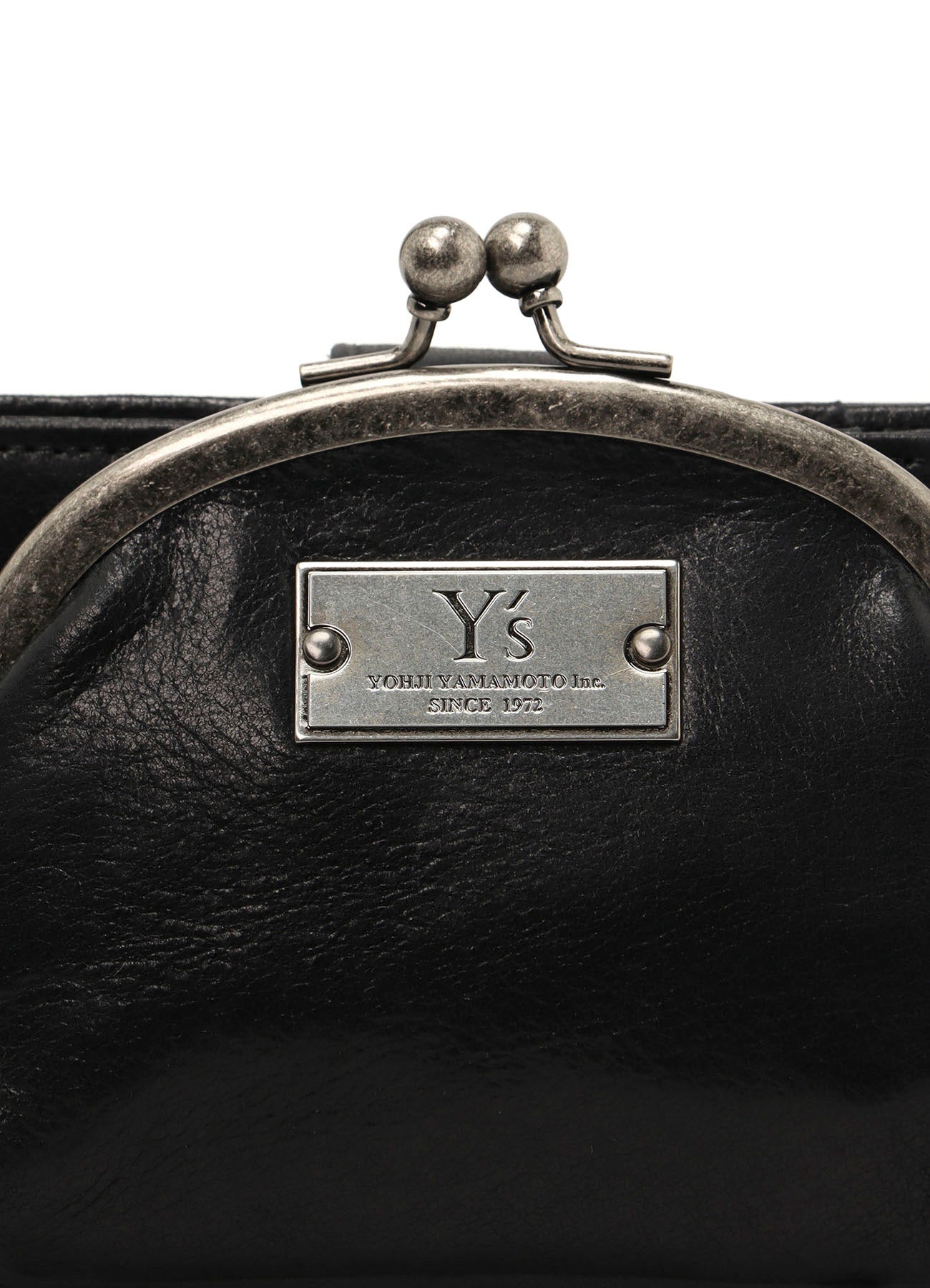 LEATHER CARD CASE W/ METAL CLASP