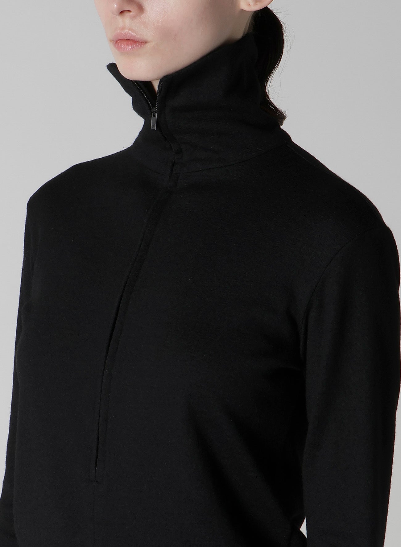 MILD WASHABLE JERSEY HIGH NECK BLOUSE