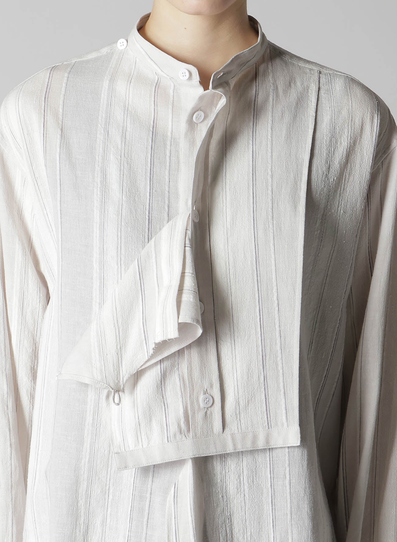 STRIPE SHRINK-FINISH FRONT CLOTH BLOUSE