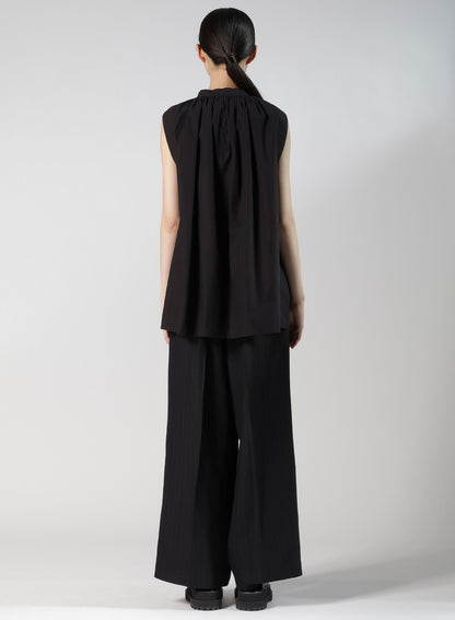 COMPACT TYPEWRITER SLEEVELES BLOUSE