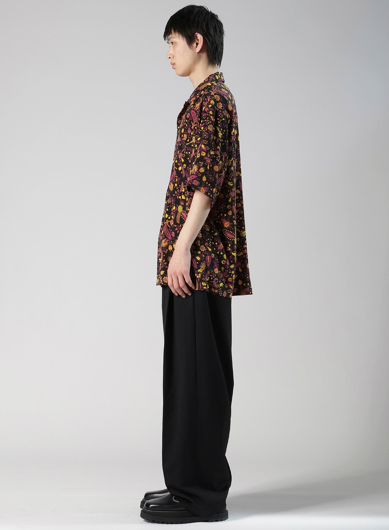 FLOWER PRINT OPEN COLLAR SHIRT