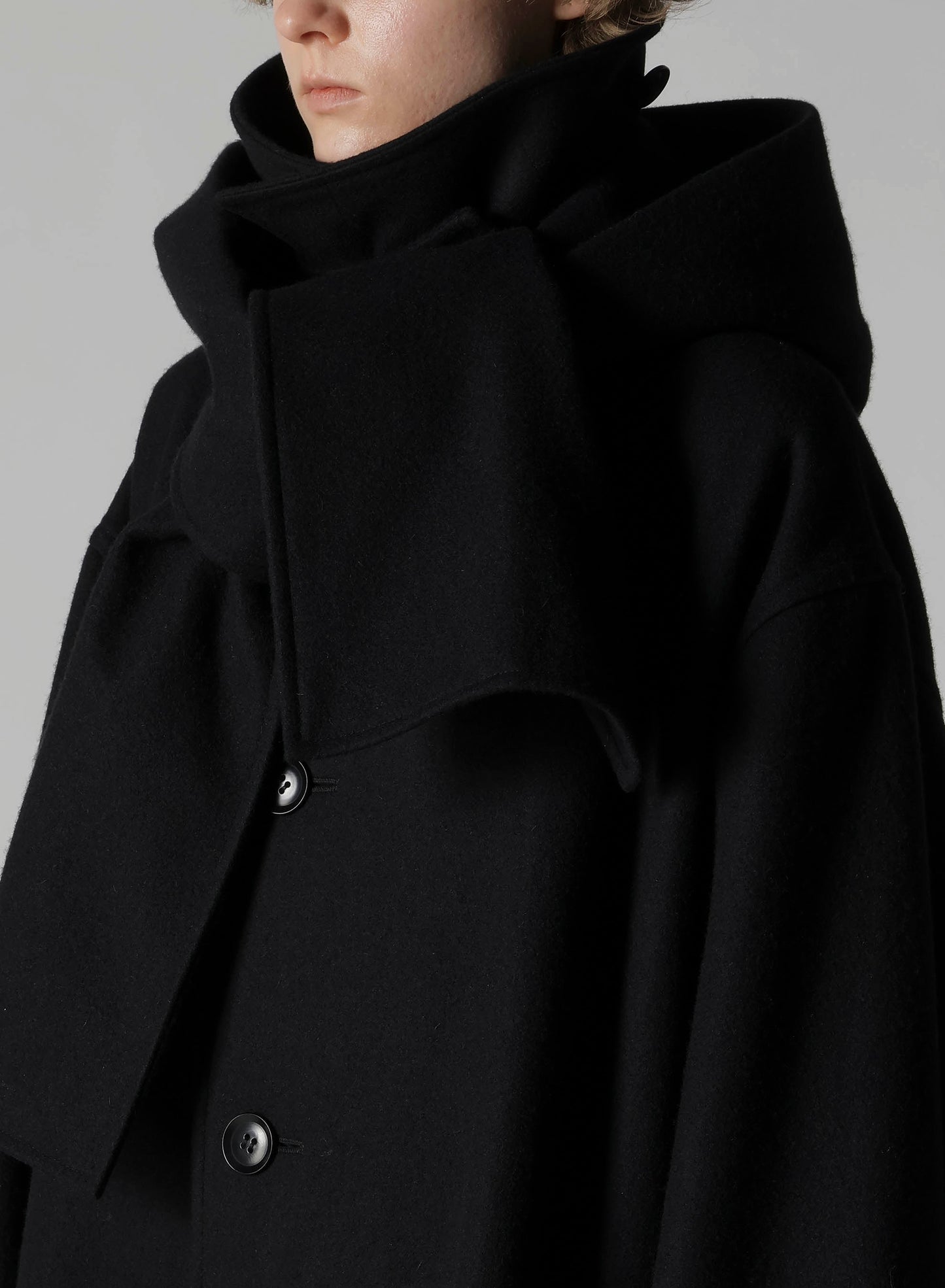 DETACHABLE HOODED COAT