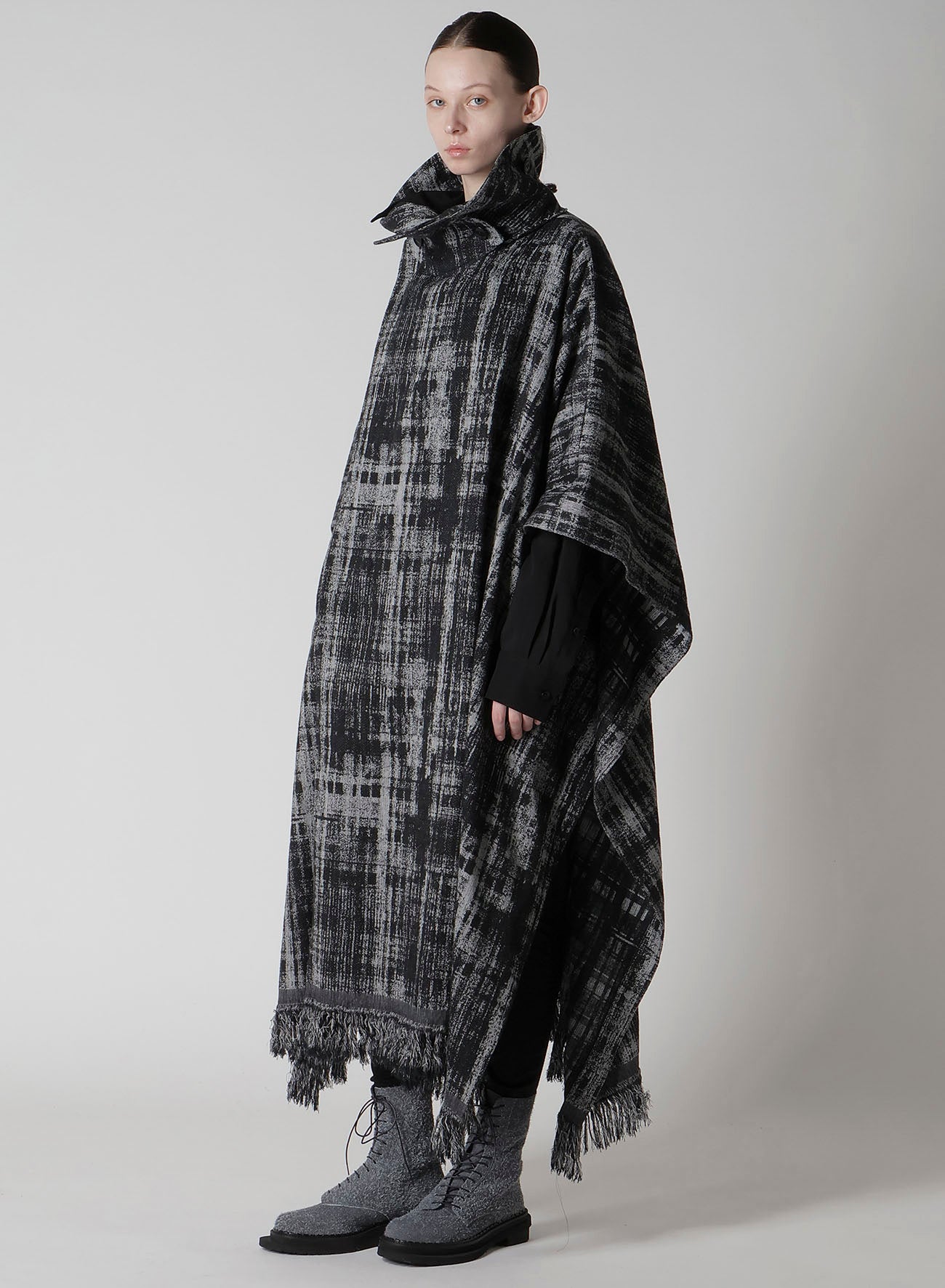 FADED PLAID JACQUARD CLOAK
