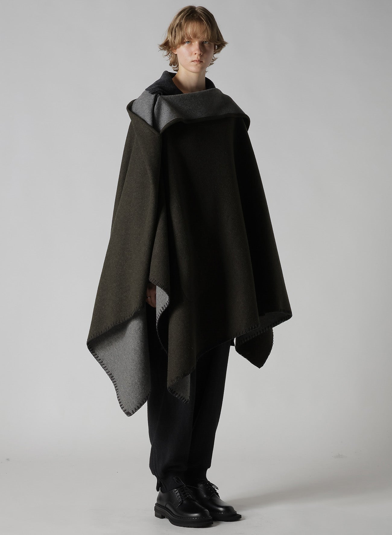 W/NY REVERSIBLE JERSEY ASYMMETERIC CAPE