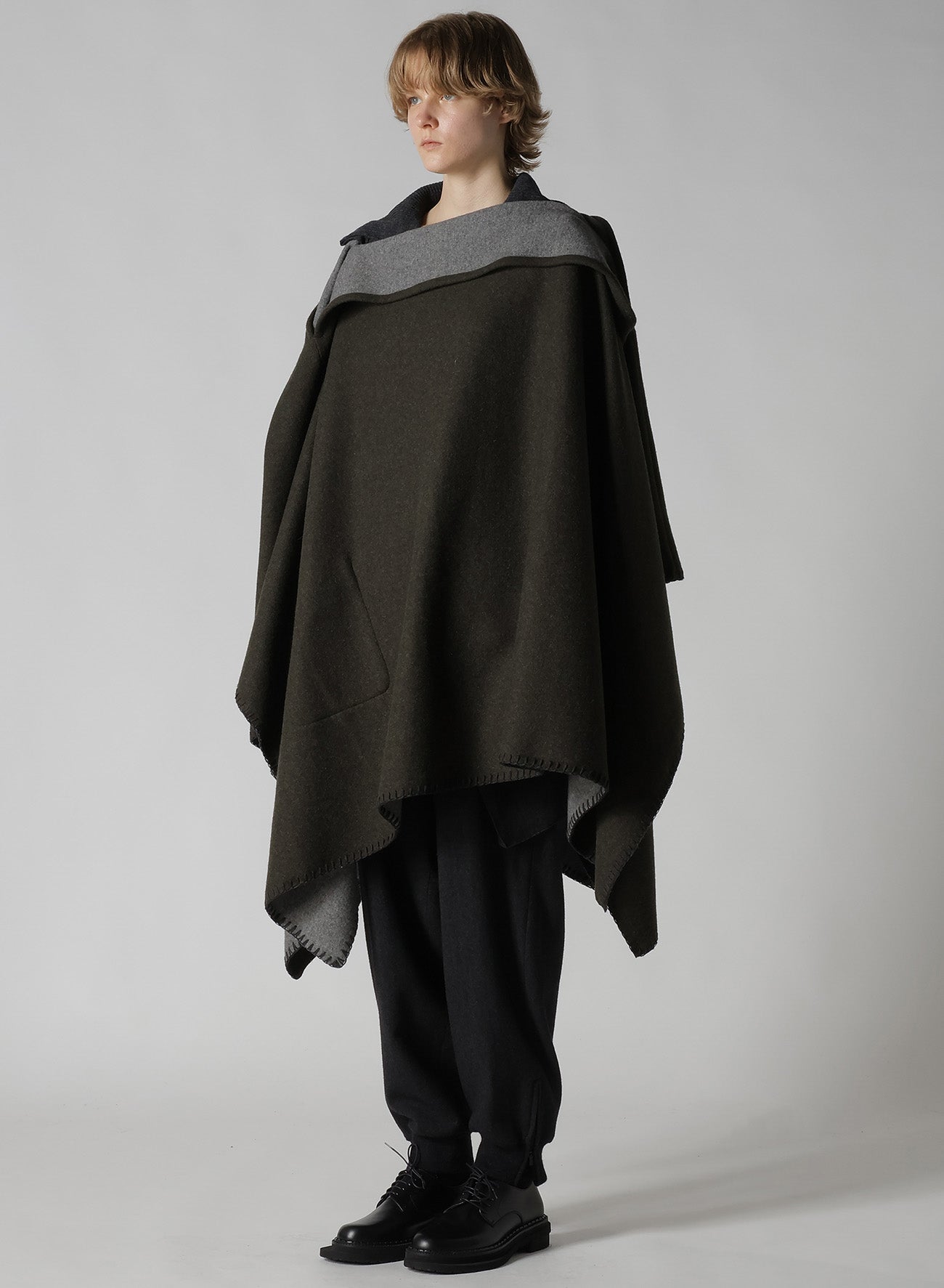 W/NY REVERSIBLE JERSEY ASYMMETERIC CAPE
