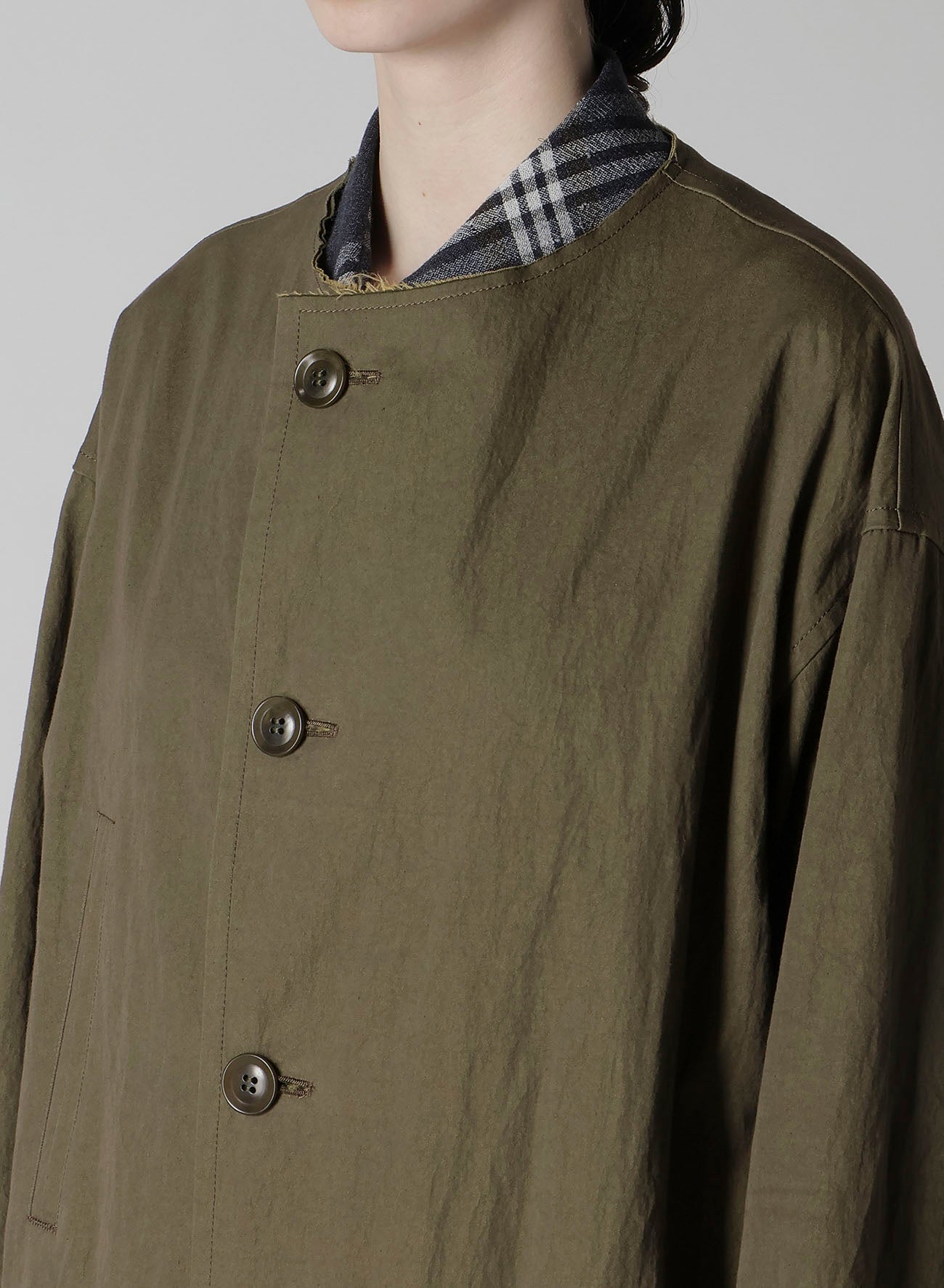 COTTON NYLON GABARDINE COLLARLESS COAT