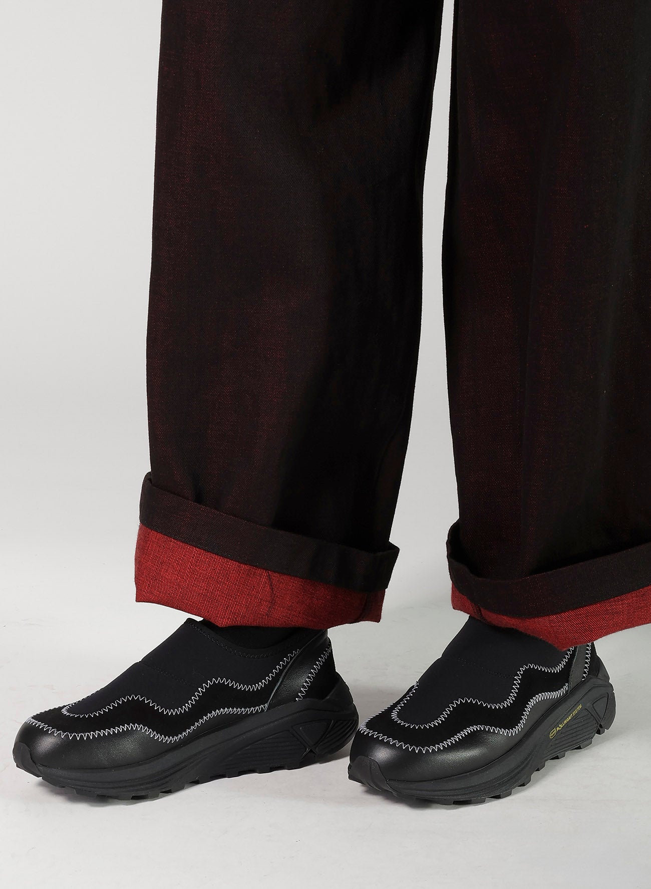 COW LEATHER SNEAKER