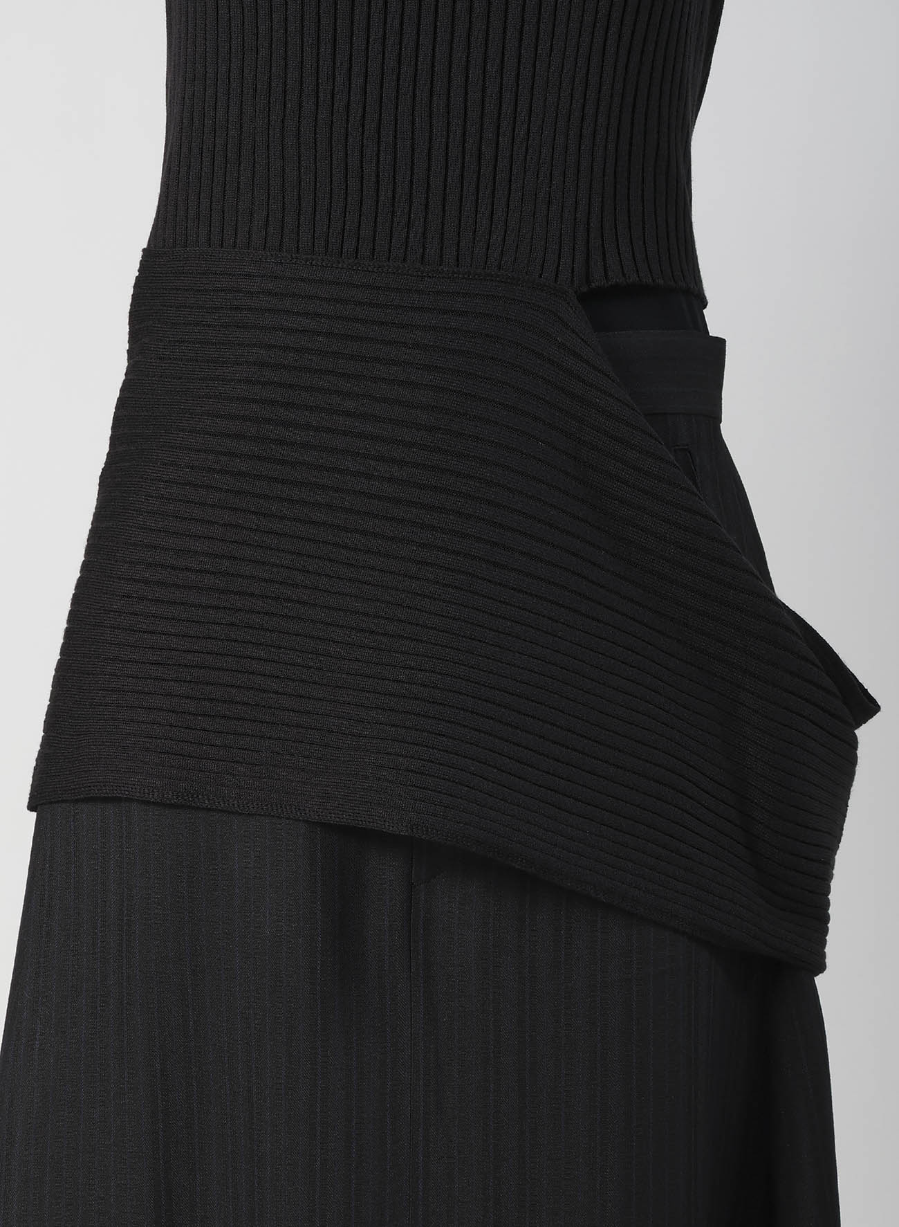 WOOL BREND PANEL KNIT