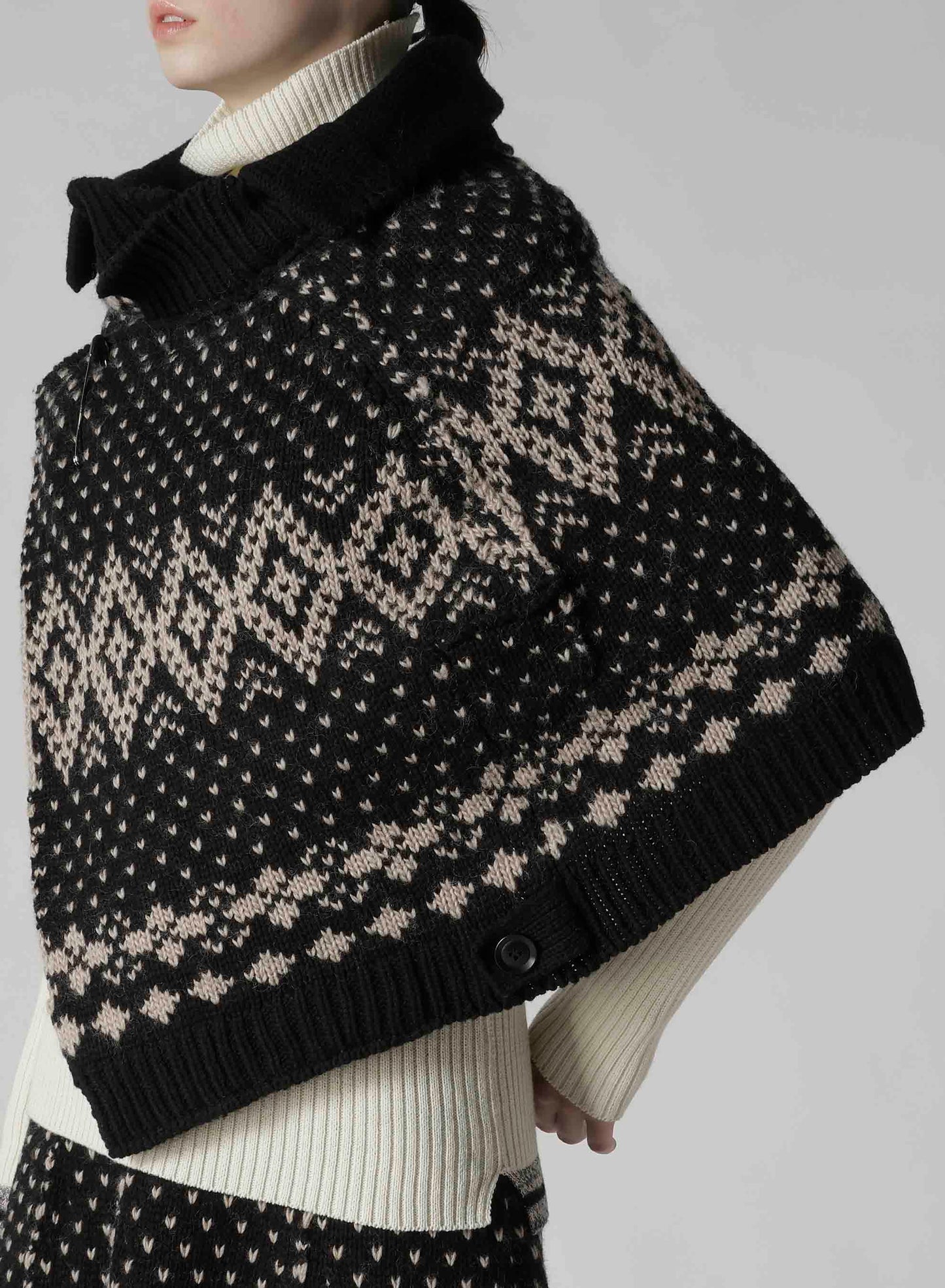 NORDIC JQ CAPE W/COLLAR