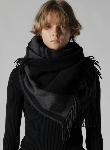 WOOL FRINGE SCARF