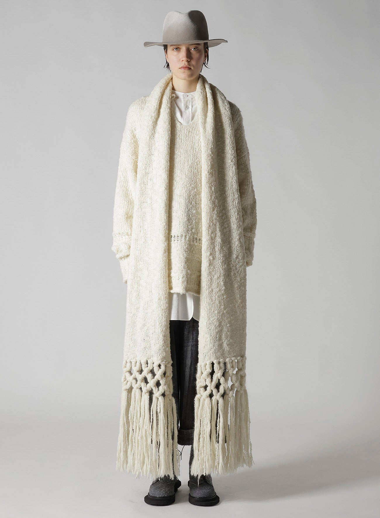 WOOL BREND FRINGE SCARF
