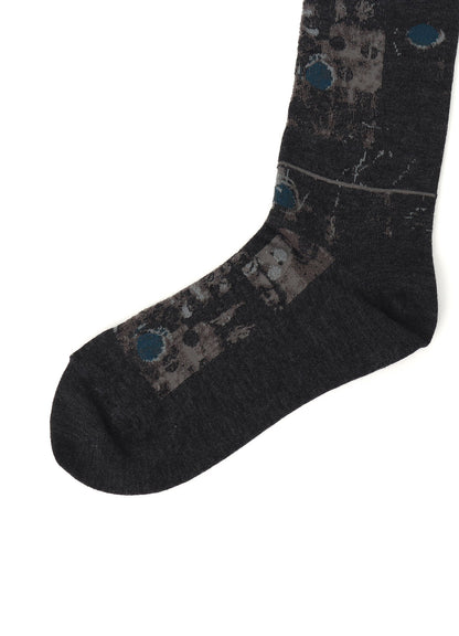 MULTIPLE DOT SOCKS