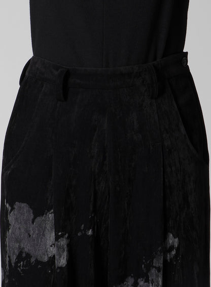 DISCHARGE-PRINTED VELVET PLEATED PANTS