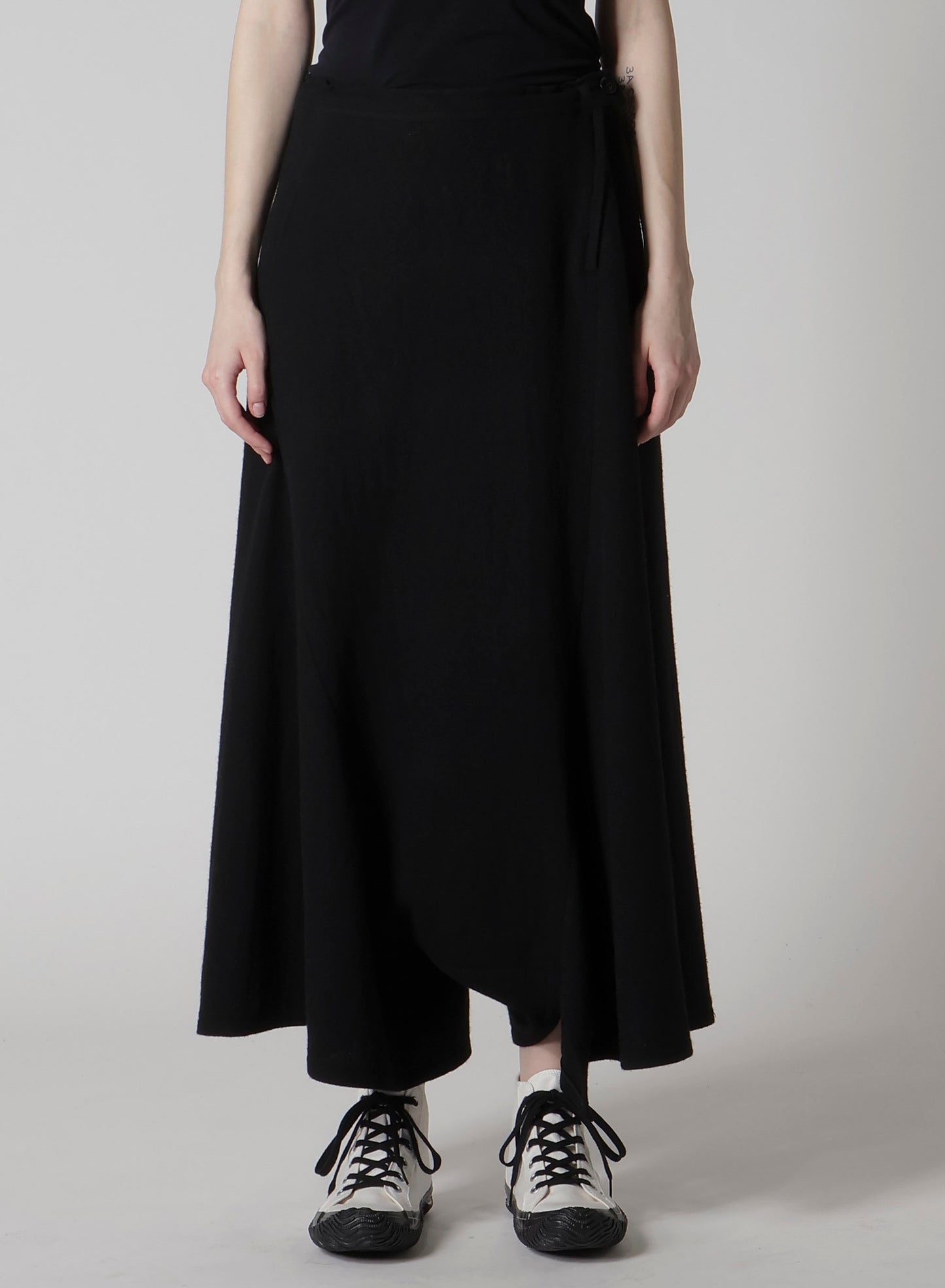 TOP VINTAGE FLANNEL ASYMMETRIC FLARE PANTS