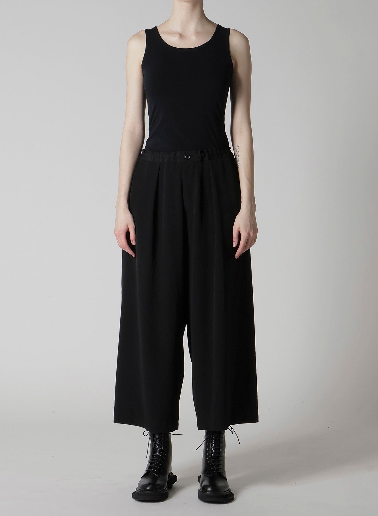 TA/PE CREPE DE CHINE FRONT TUCK WIDE PANTS