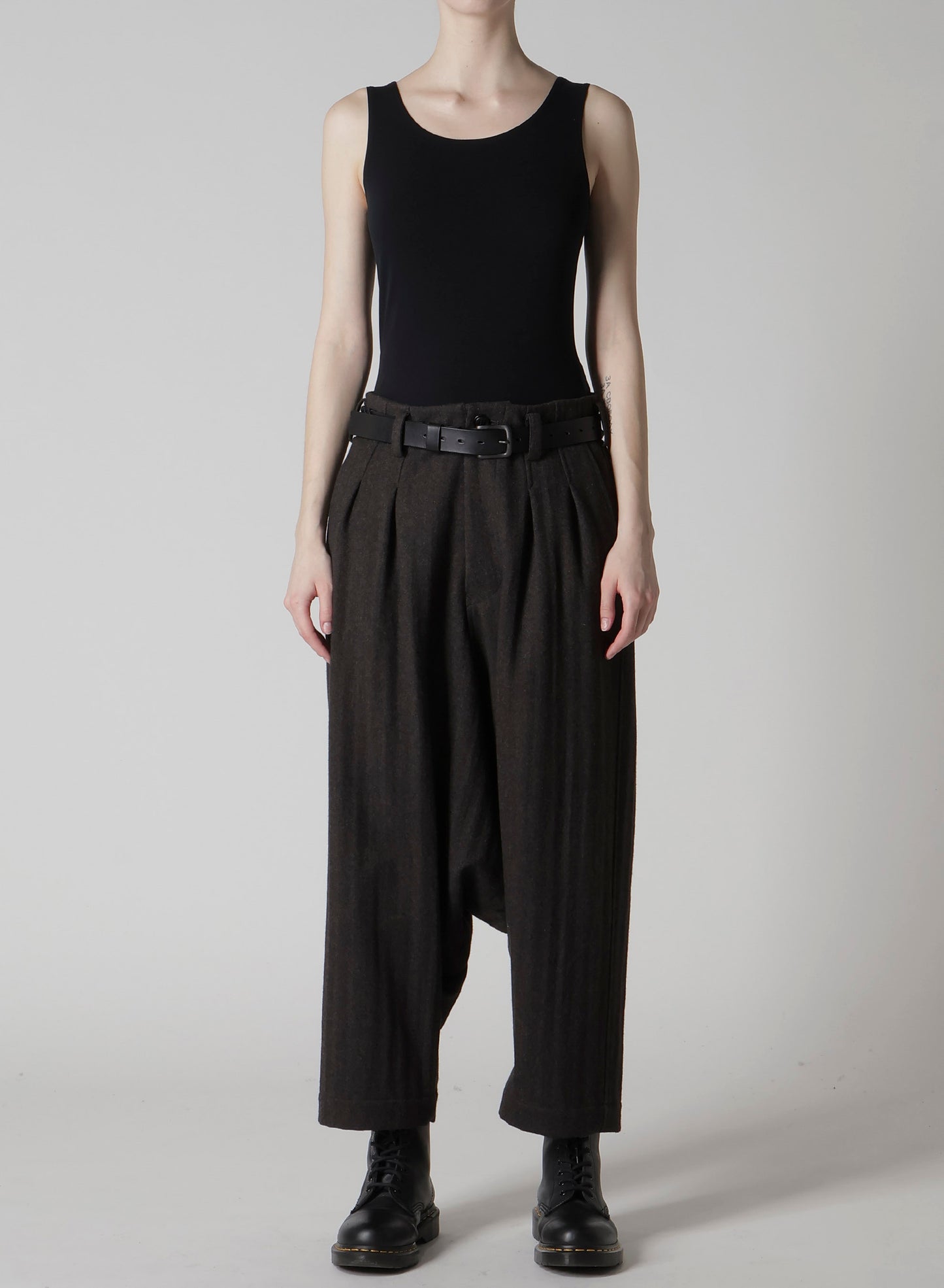 W/NY HERRINGBONE 2-TUCK SAROUEL PANTS