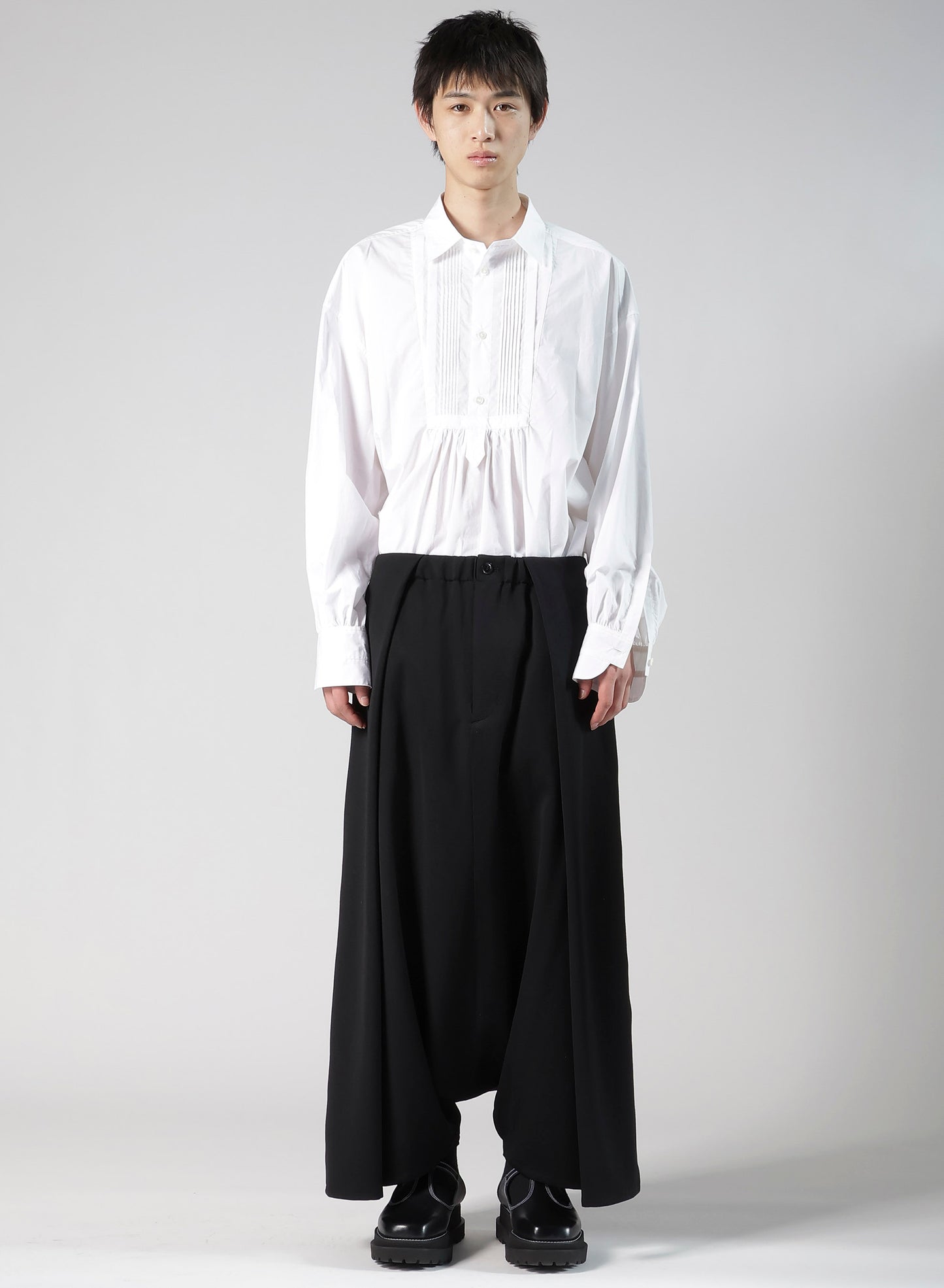 WOOL GABARDINE SAROUEL TUCKED PANTS