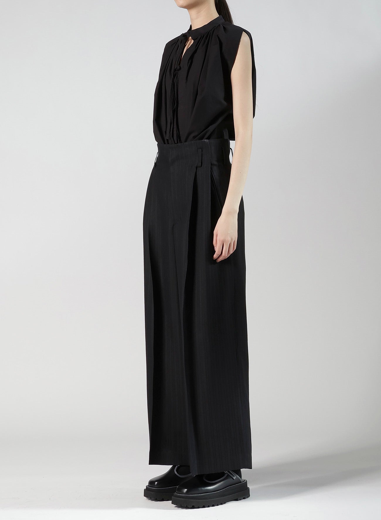 VISCOSE TWEED STRIPE DOUBLE TUCKED PANTS