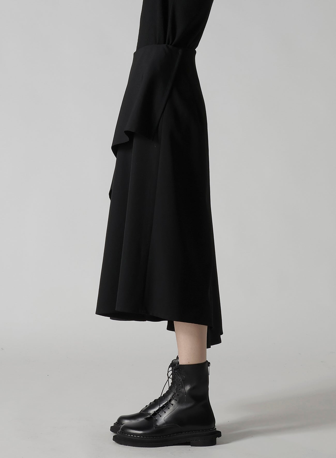 WOOL GABARDINE MIDDLE LENGTH ASYMMETRIC SKIRT