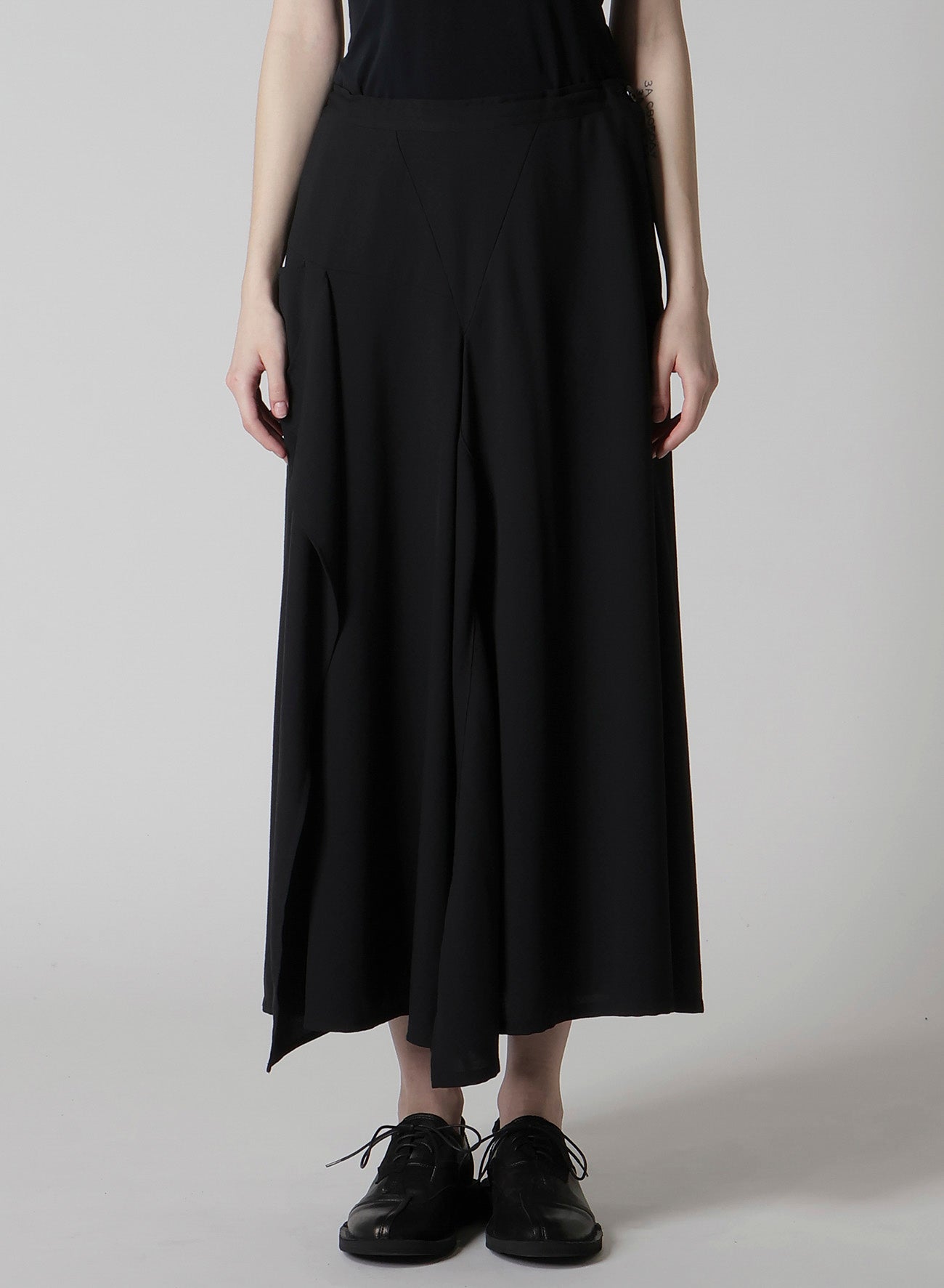 WOOL SERGE TRIANGLE GUSSET SKIRT