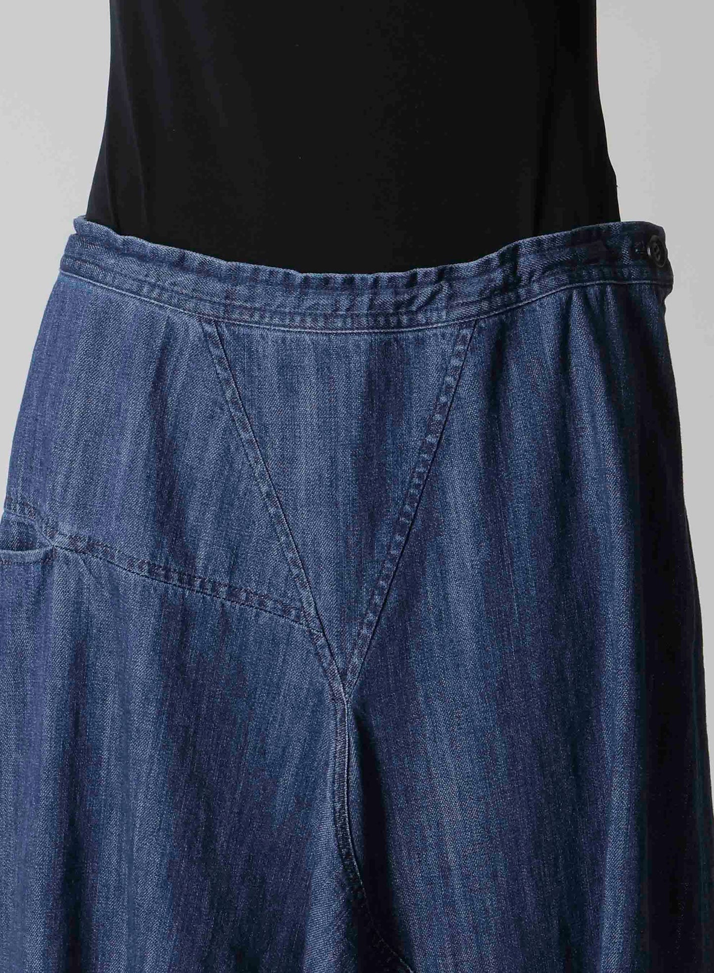 8OZ DENIM FRONT TRIANGLE GUSSET SKIRT
