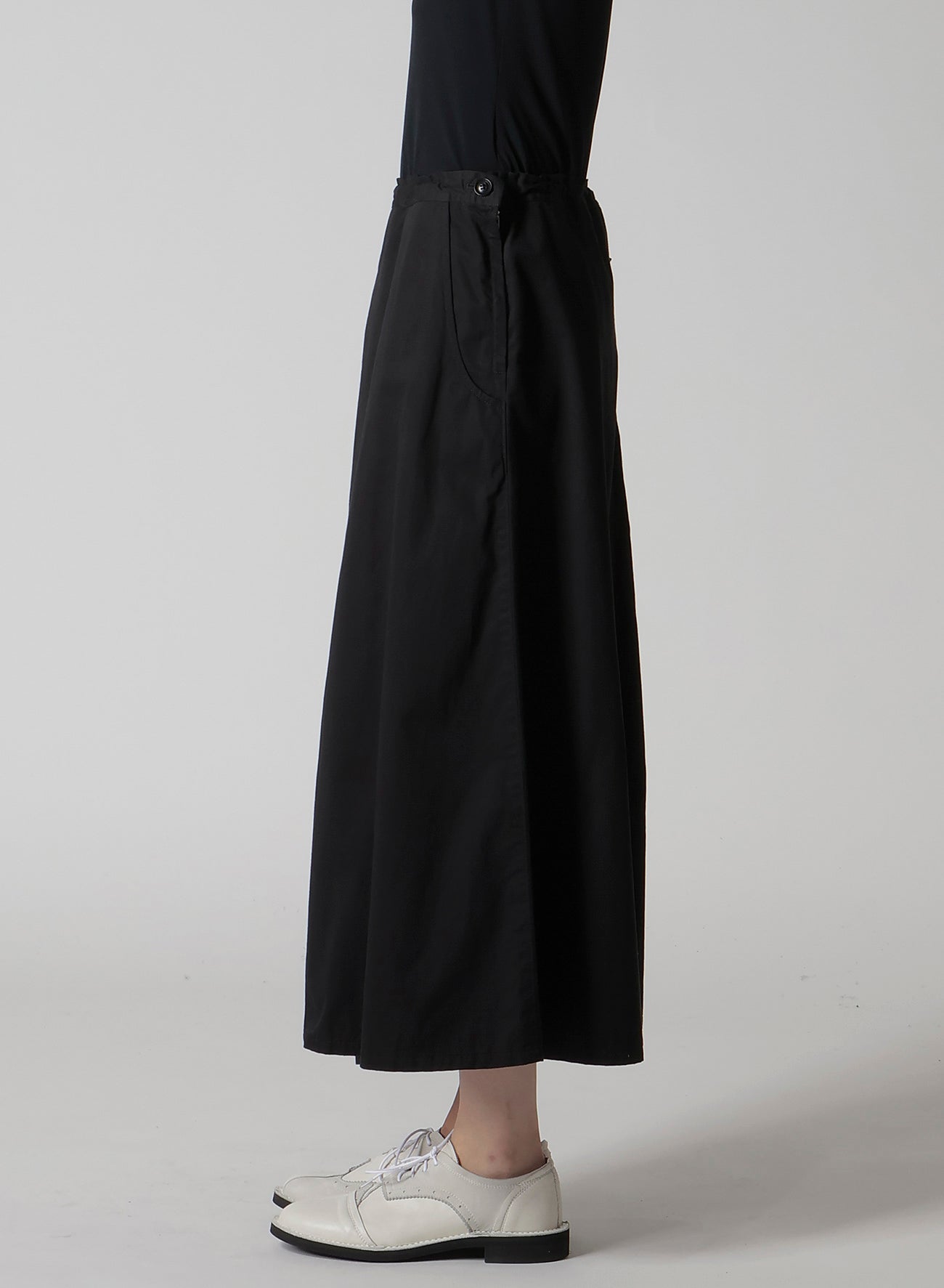 COTTON TWILL GARMENT DYE RIGHT BIG BELT SKIRT