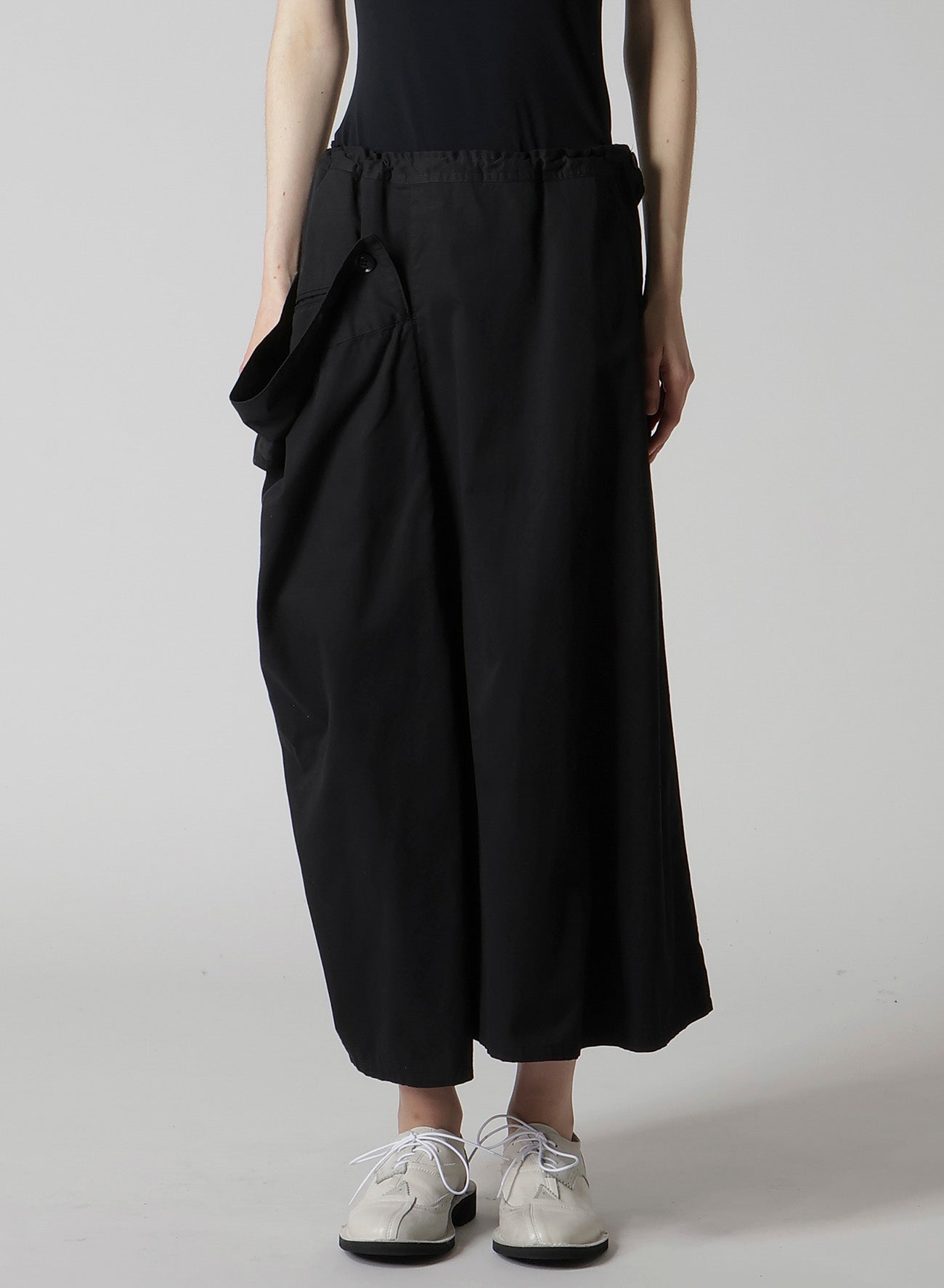 COTTON TWILL GARMENT DYE RIGHT BIG BELT SKIRT