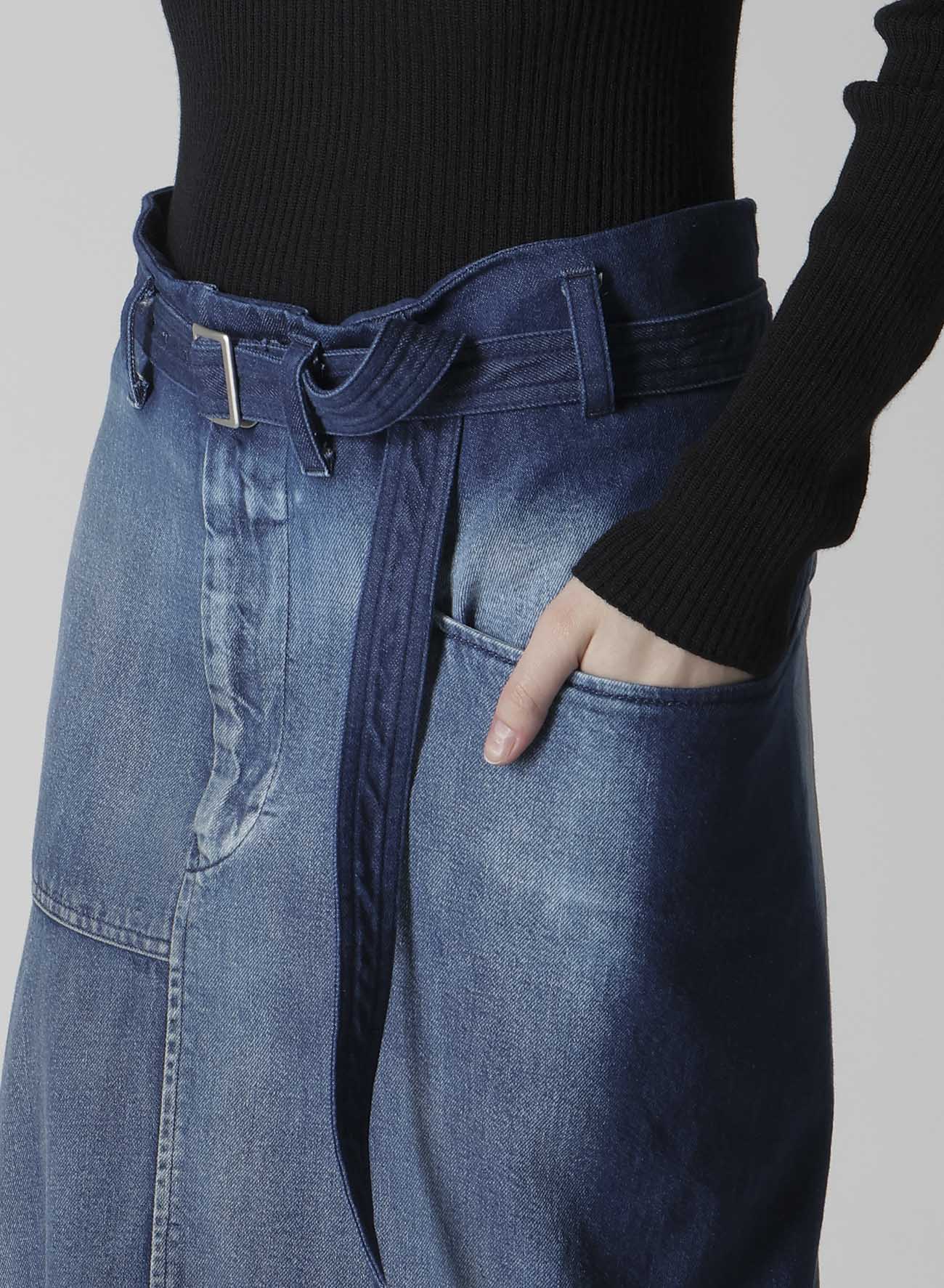 SPOTTED DENIM RIGHT SIDE FLARE SKIRT