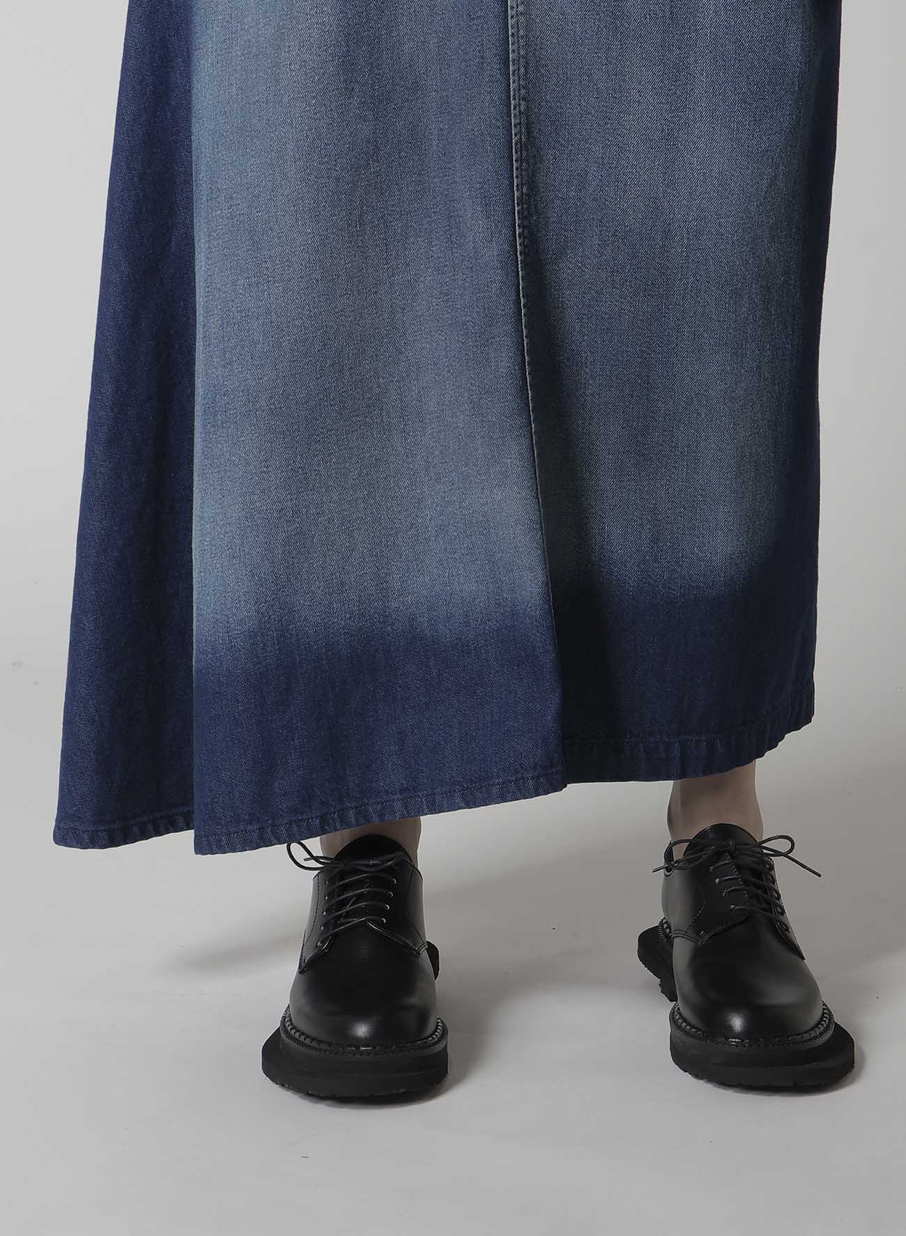 SPOTTED DENIM RIGHT SIDE FLARE SKIRT