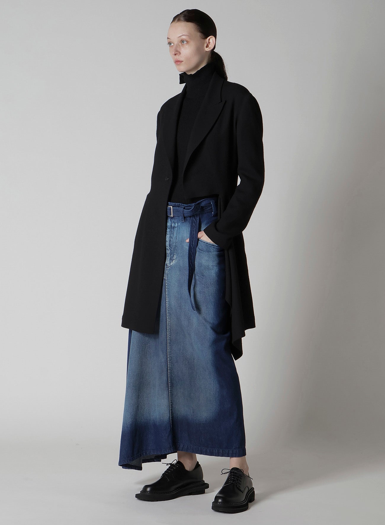 SPOTTED DENIM RIGHT SIDE FLARE SKIRT