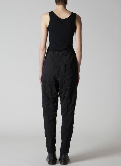 WRINKLE-EFFECT TAPERED PANTS