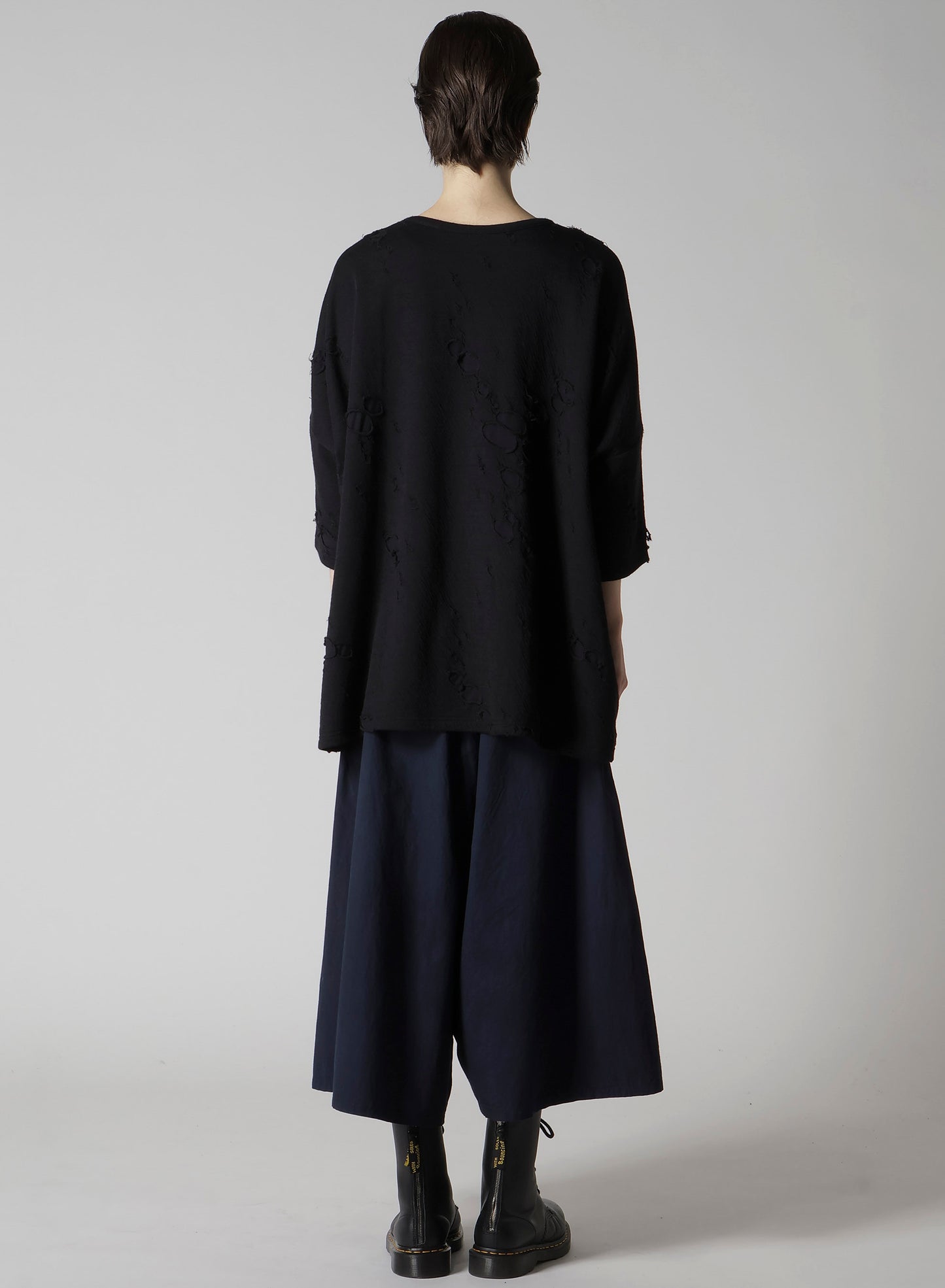 BONDED HOLE JQ ROUND NECK BIG T