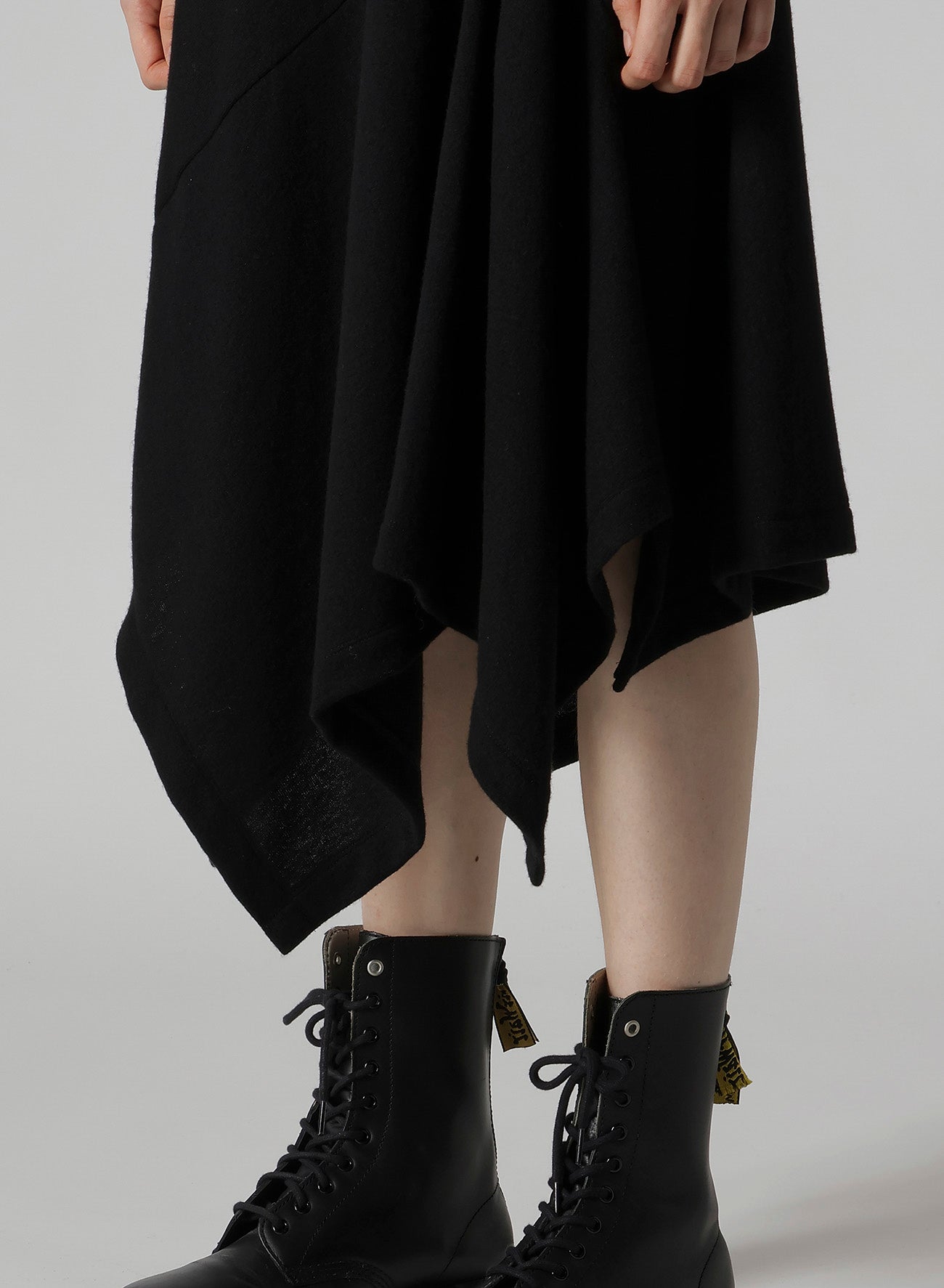 W/NY JERSEY ROUND NECK FLARE DRESS