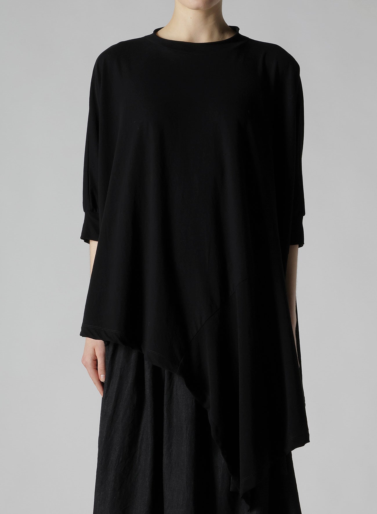 HARD-TWISTED JERSEY ASYMMETRIC DOLMAN T