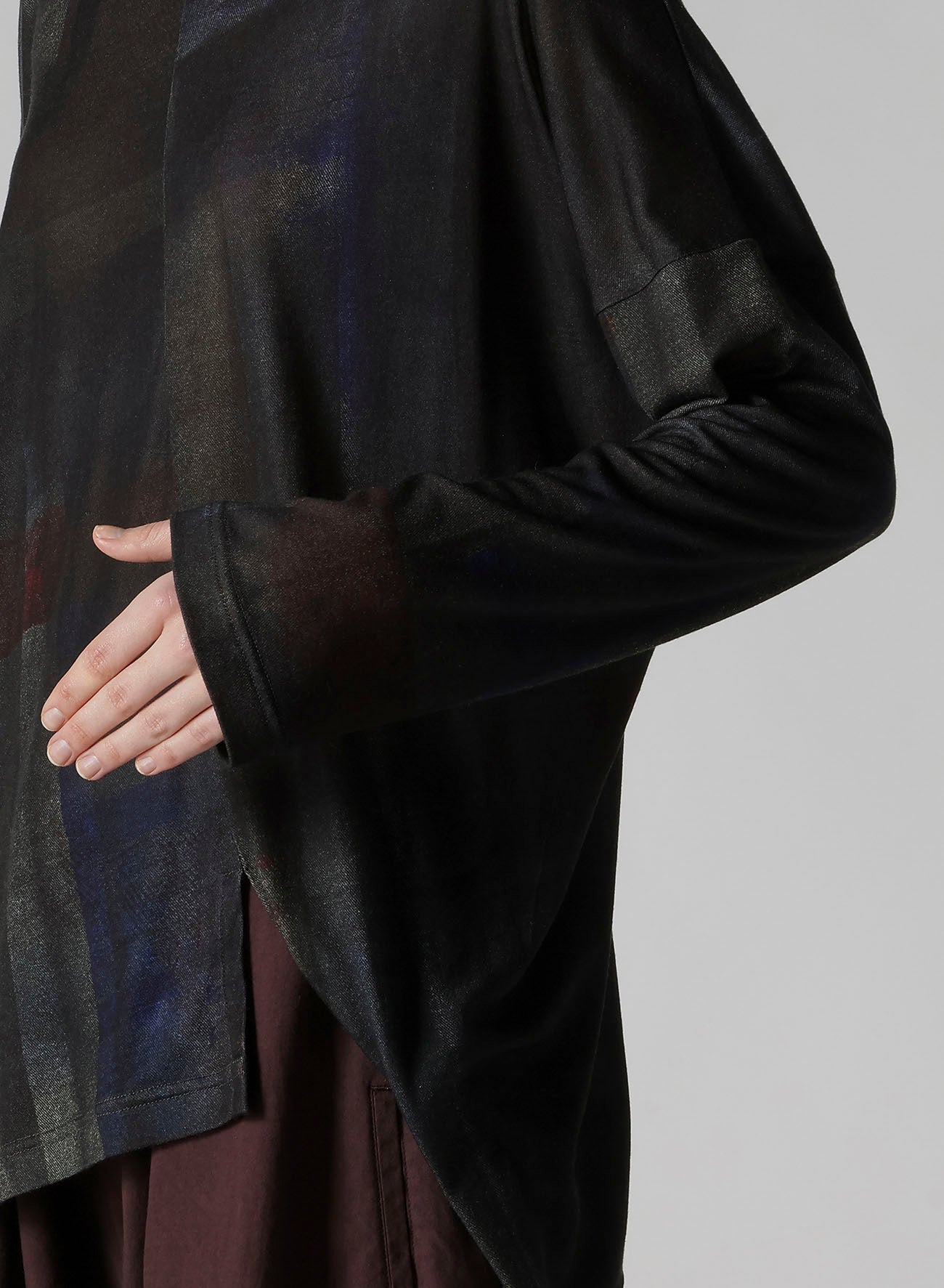 LYOCELL SMOOTH ASSYMETRIC HIGH NECK PULLOVER