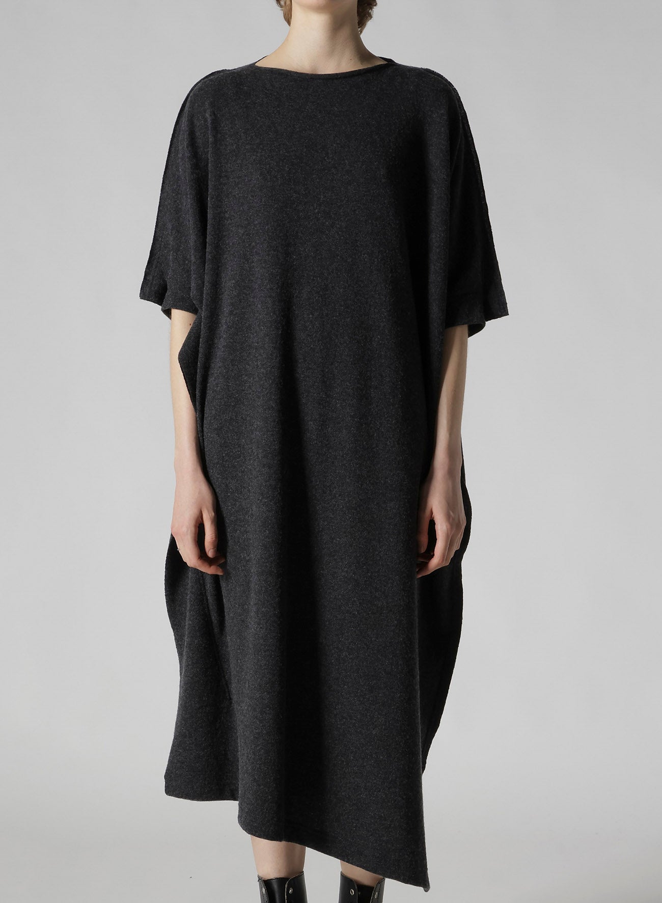 W/NY JERSEY DOLMAN SLEEVE DRESS