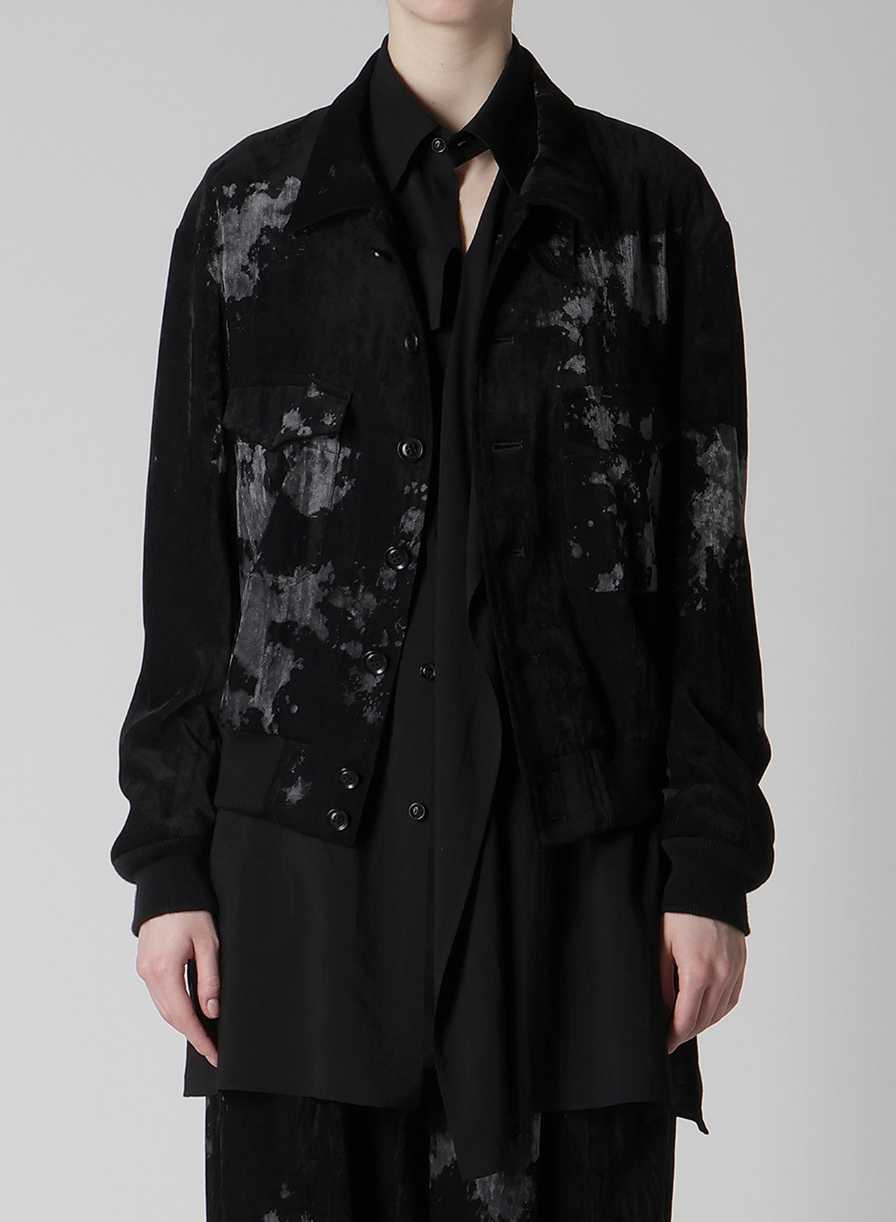 DISCHARGE-PRINTED VELVET SHIRT-COLLAR BLOUSON