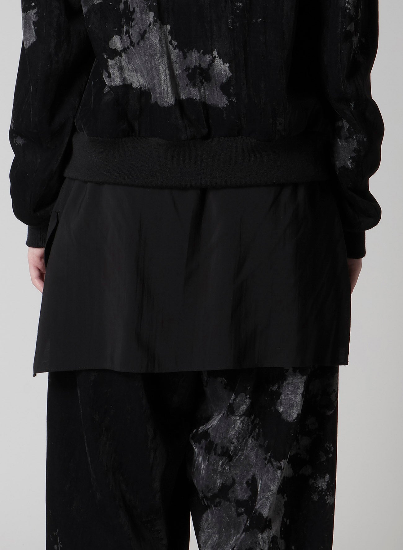 DISCHARGE-PRINTED VELVET SHIRT-COLLAR BLOUSON