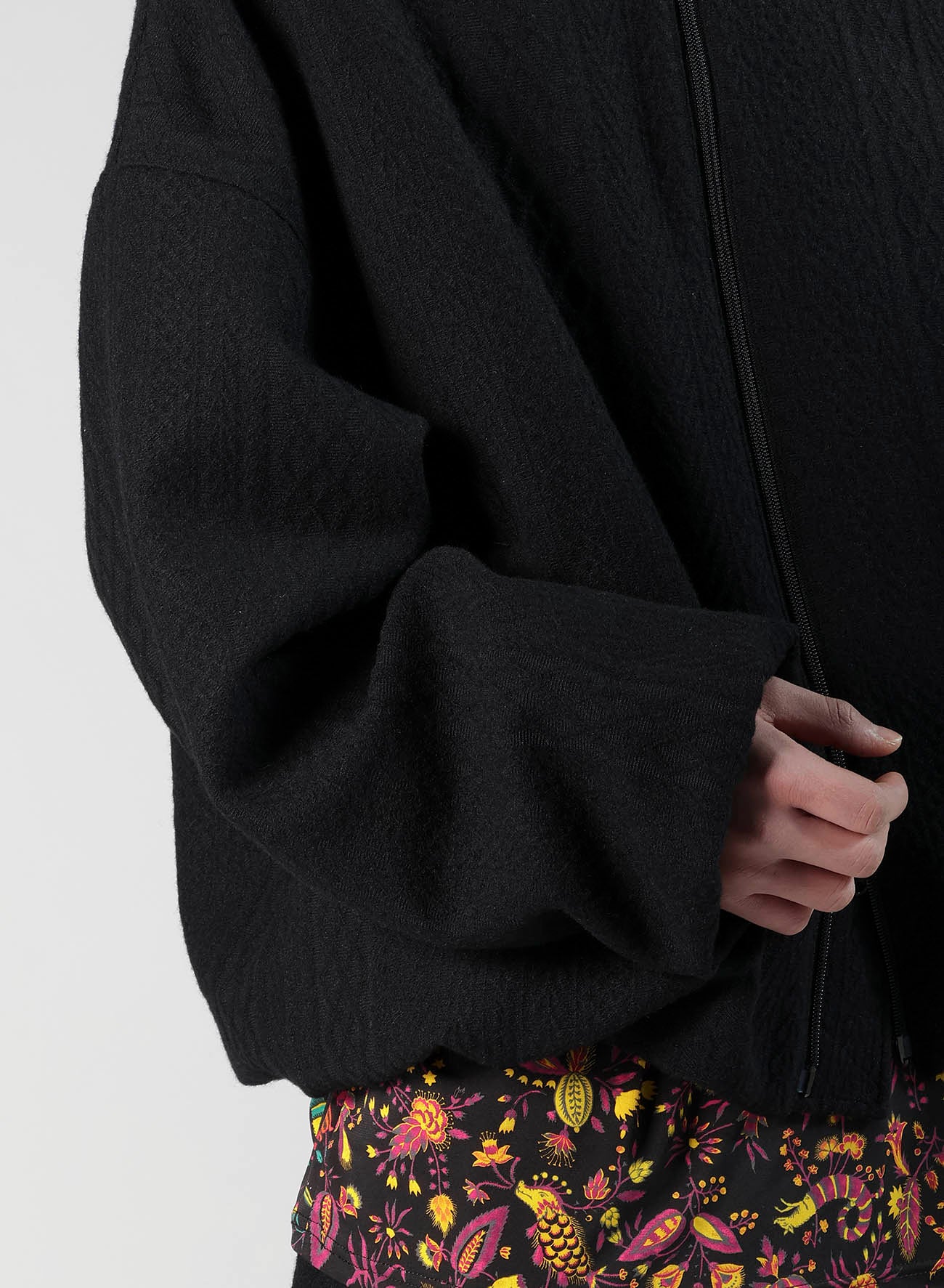 CABLE JQ KNIT STAND COLLAR BLOUSON
