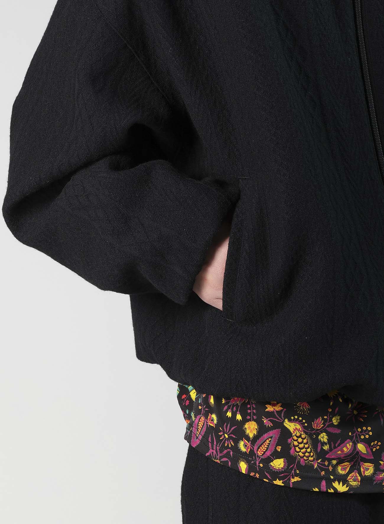 CABLE JQ KNIT STAND COLLAR BLOUSON