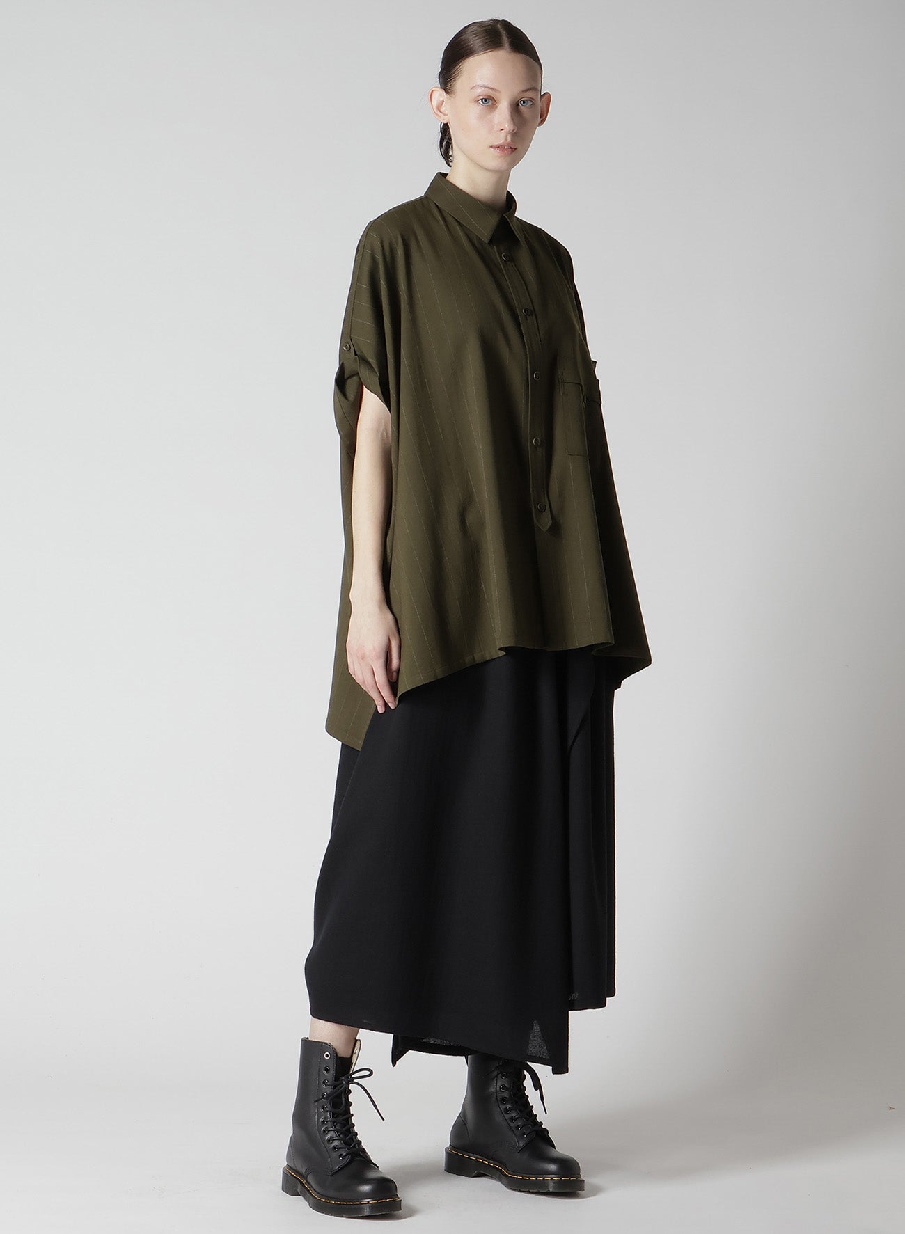 W/RY STRIPE ROLLED SLEEVE BLOUSE