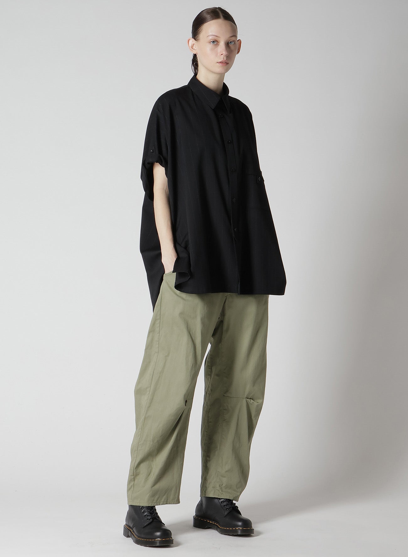 W/RY STRIPE ROLLED SLEEVE BLOUSE