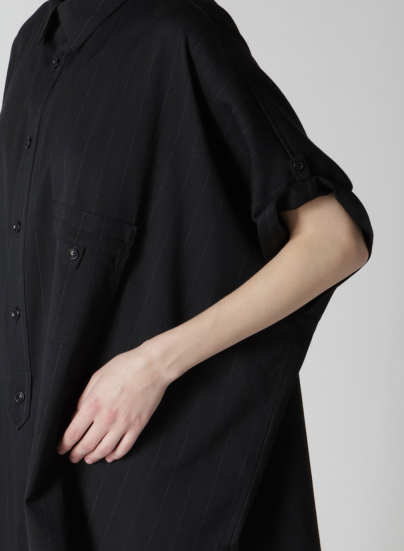 W/RY STRIPE ROLLED SLEEVE BLOUSE